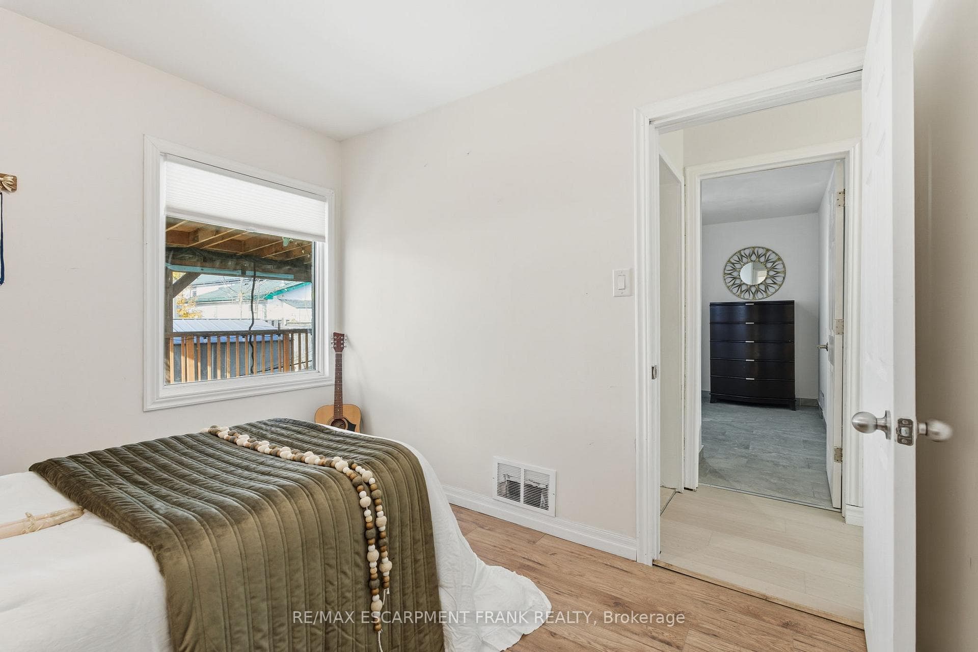 352 East 28th Street photo 31