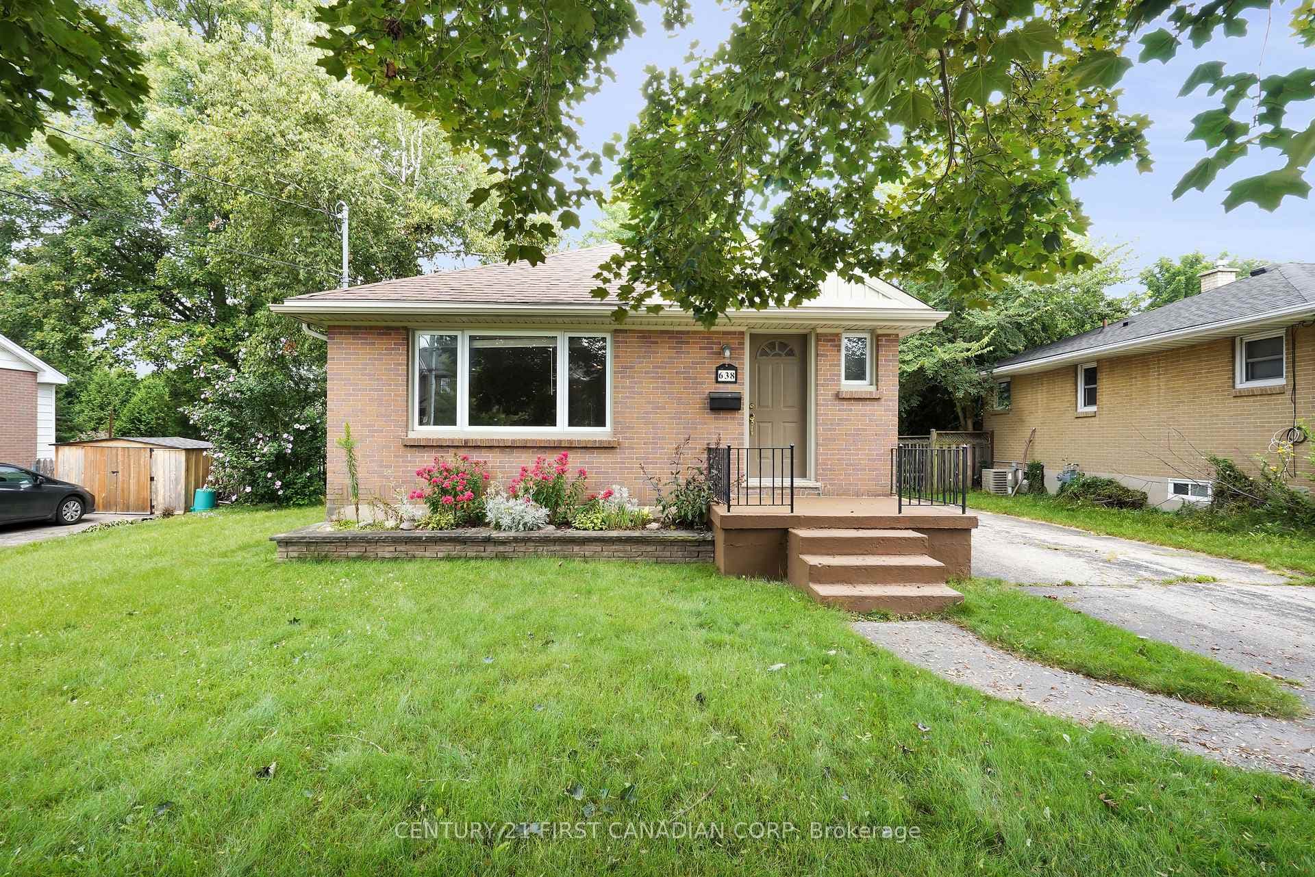 638 Tennent Avenue Unit Lower photo 1