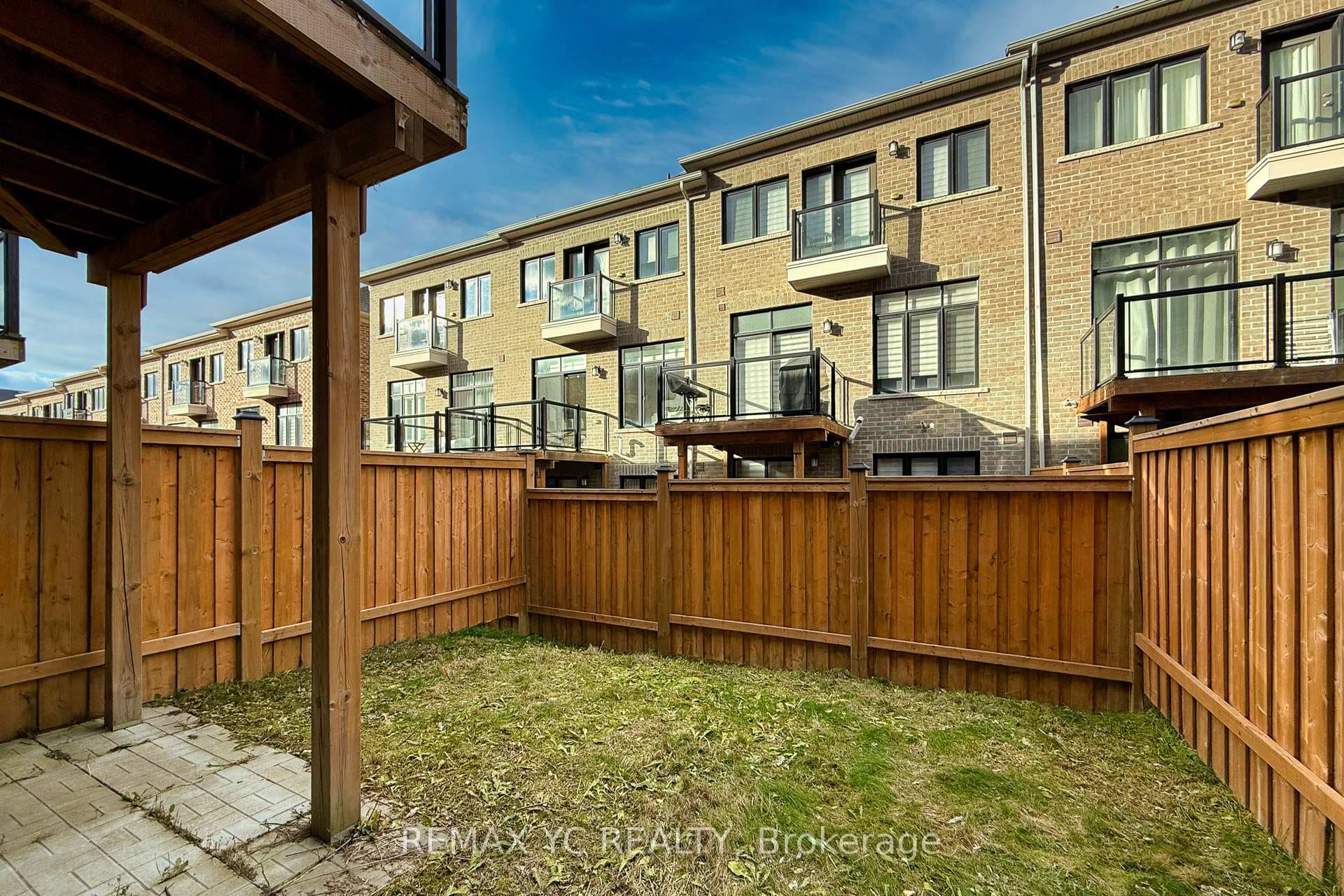 33 Duncombe Lane photo 49