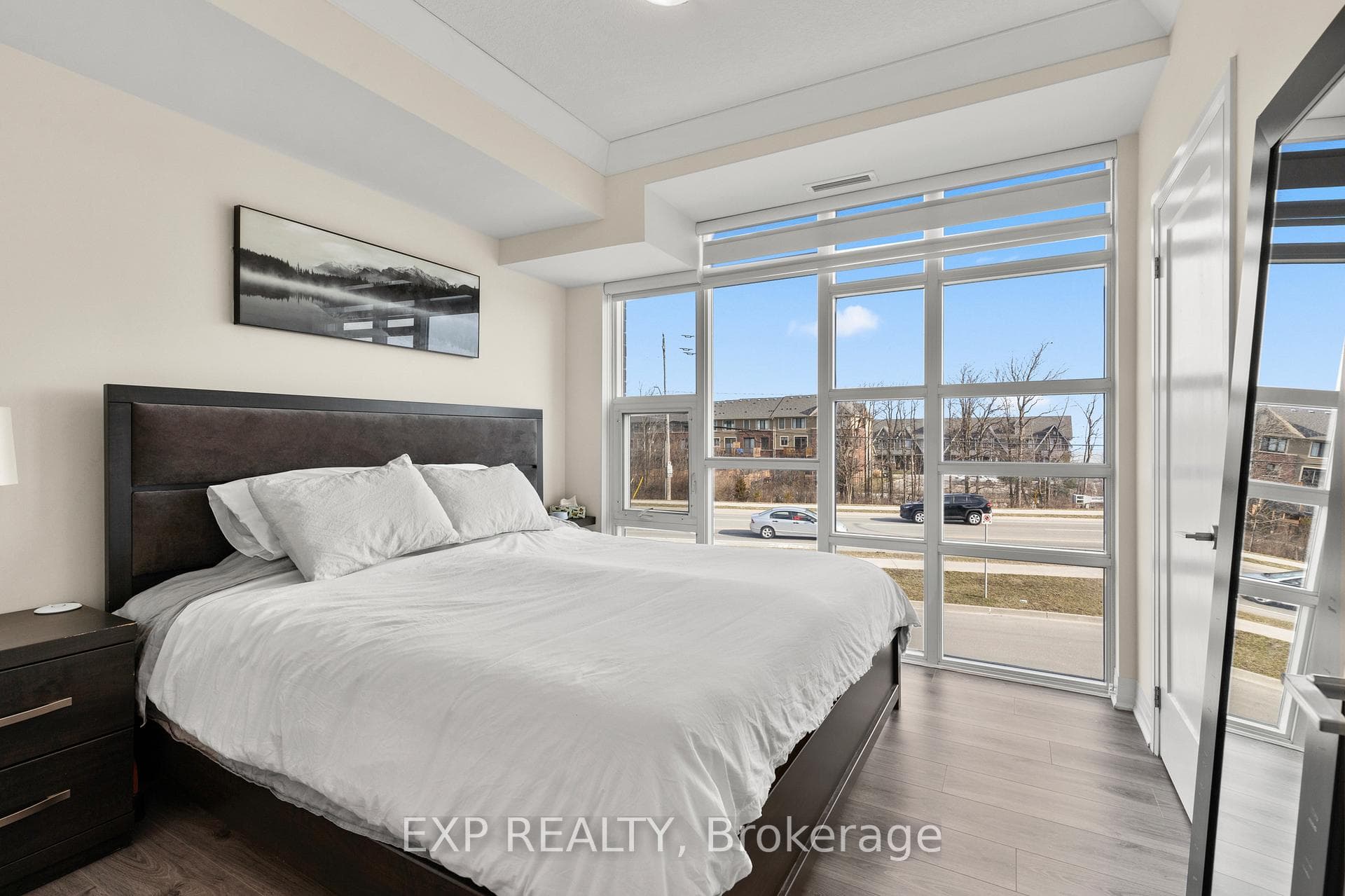 10 Concord Place Unit 209 photo 6