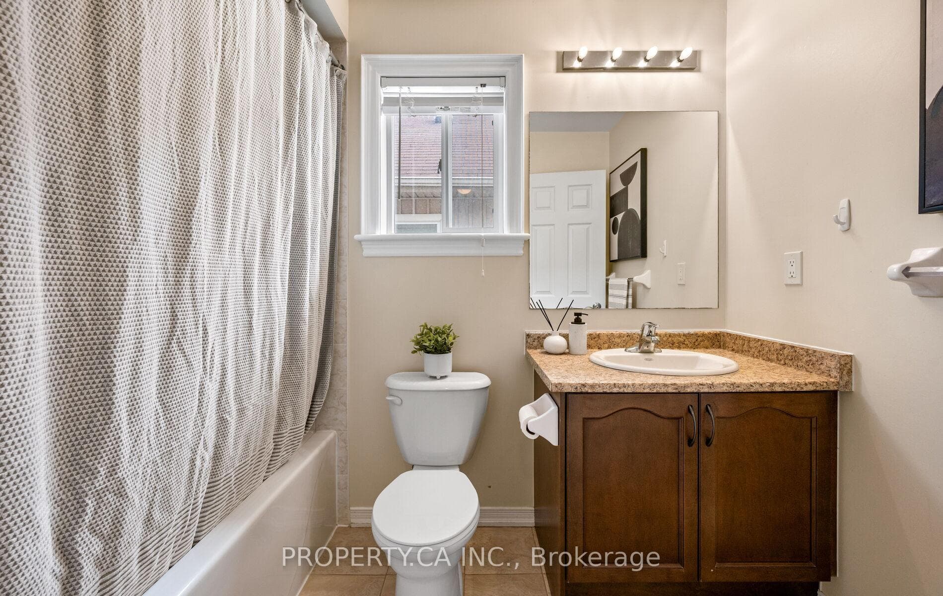 173 Thomas Avenue photo 31