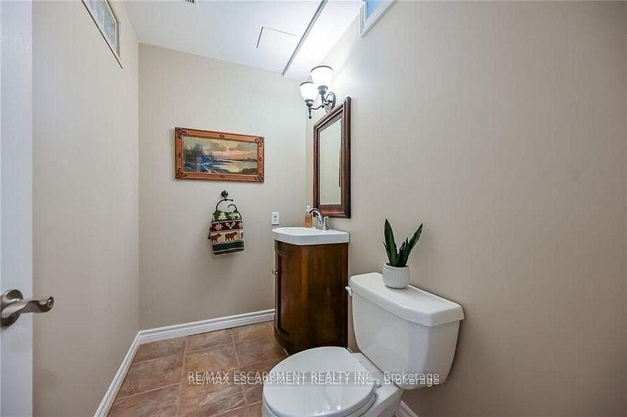 15 Pelham Drive photo 40