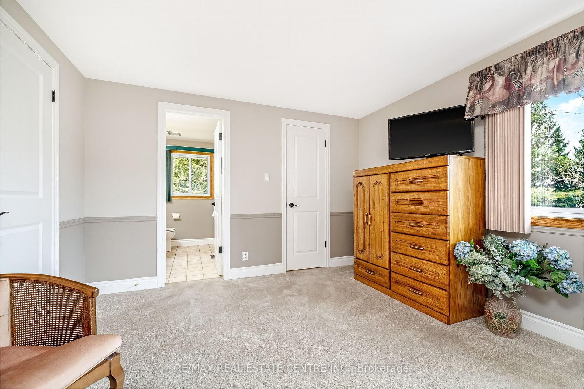 Primary bedroom-2nd view