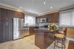 12 Lochinvar Crescent photo 2