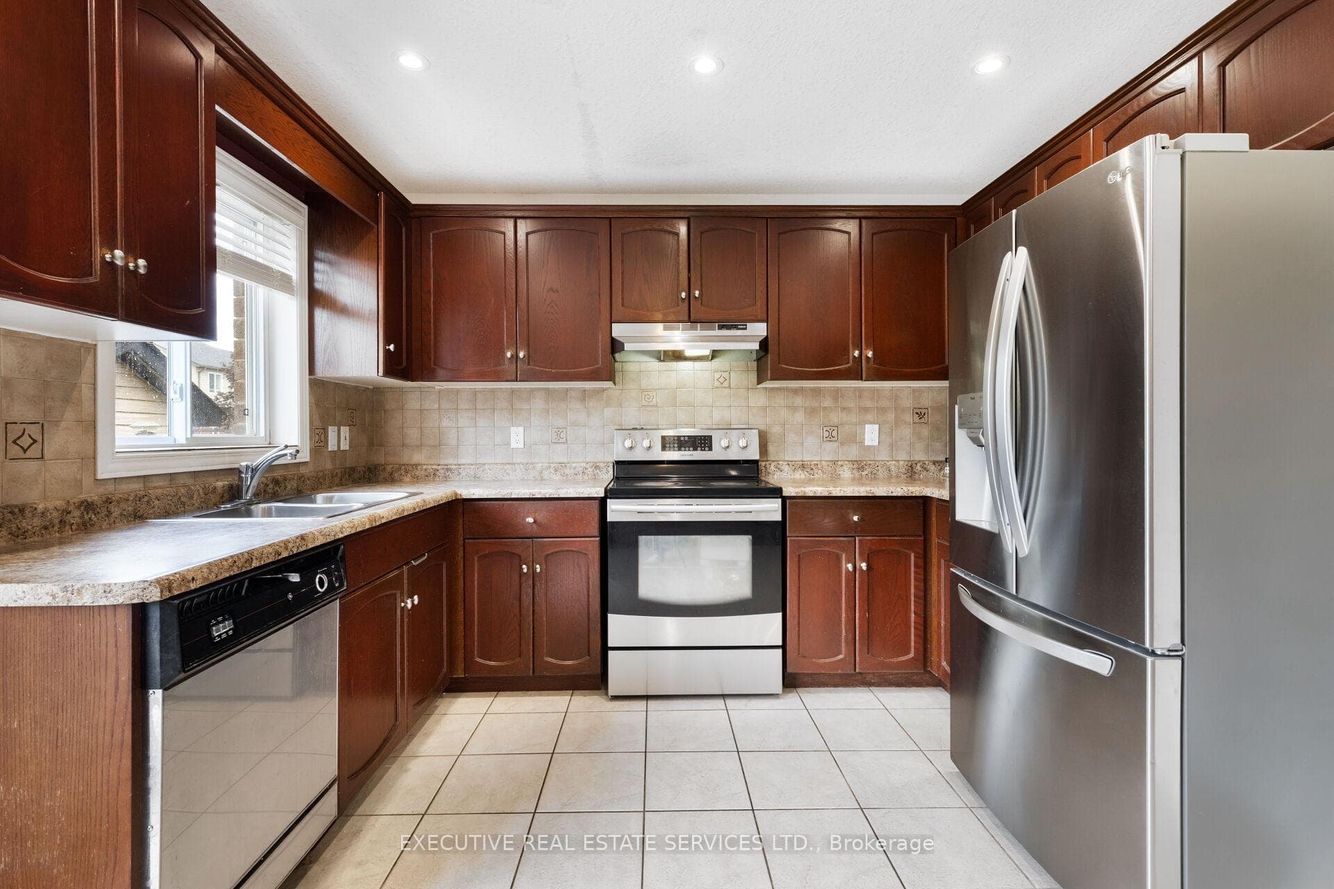 58 McMaster Road photo 22