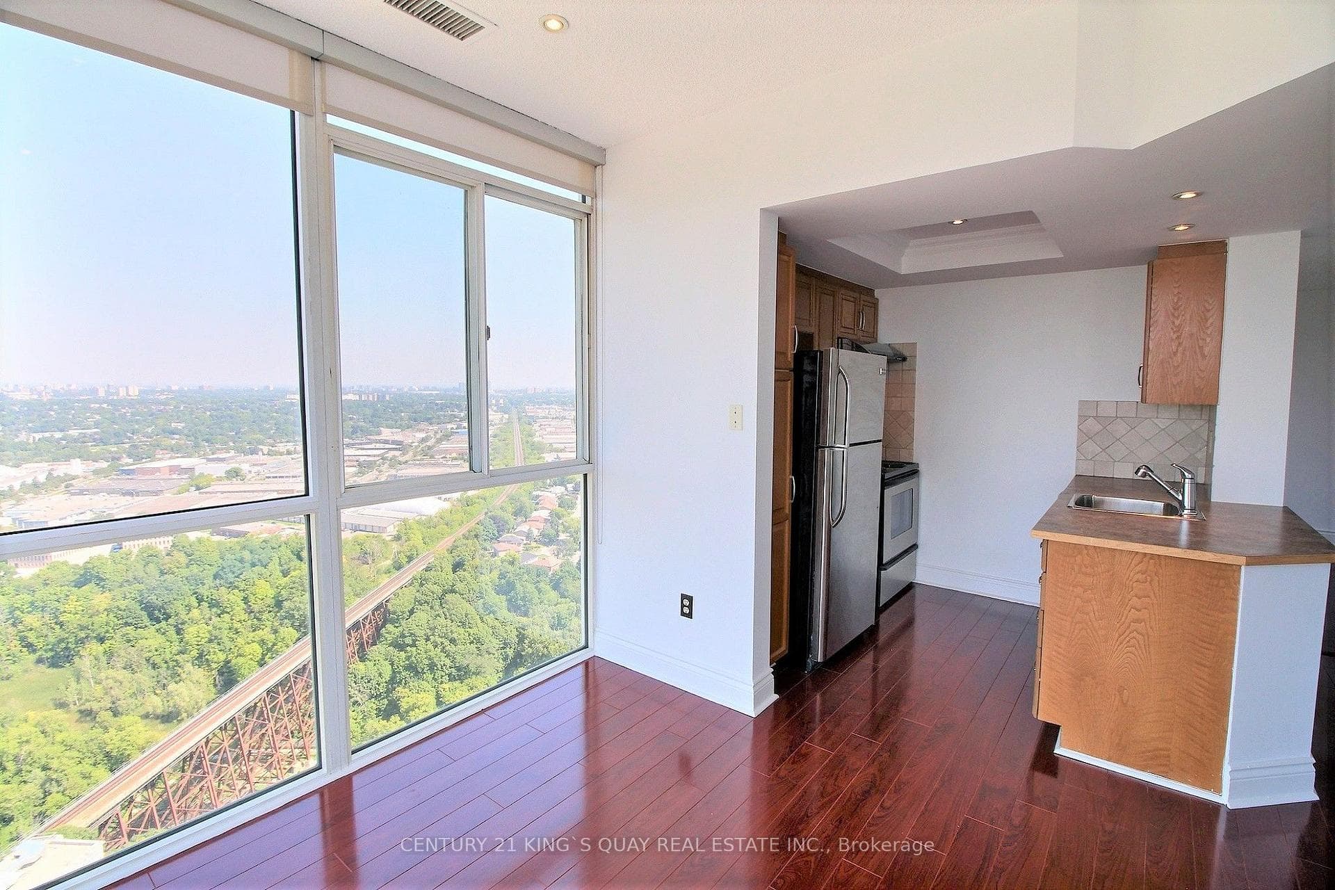 7 Concorde Place Unit 3709 photo 10