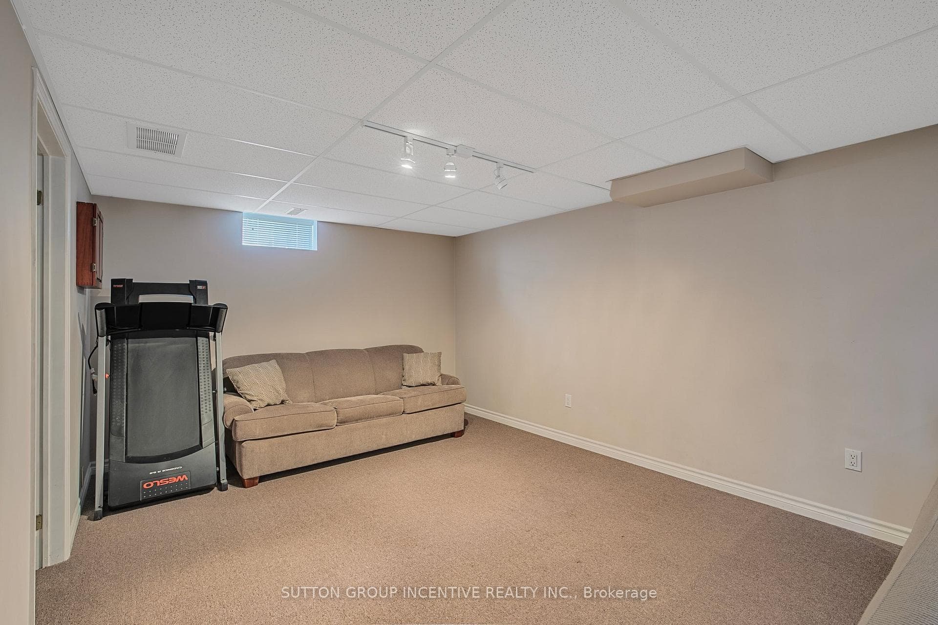 60 Red Oak Drive photo 19