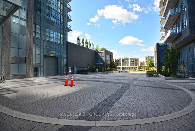 5025 Four Springs Avenue Unit 1301 photo 3