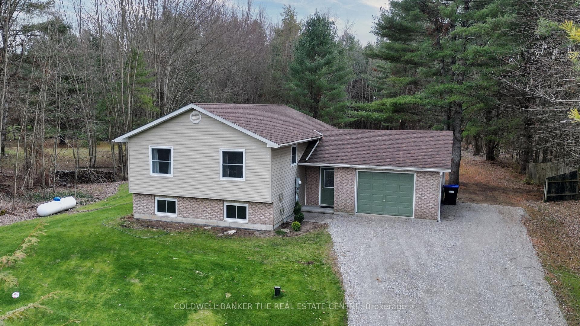 4067 CANAL Road photo 33