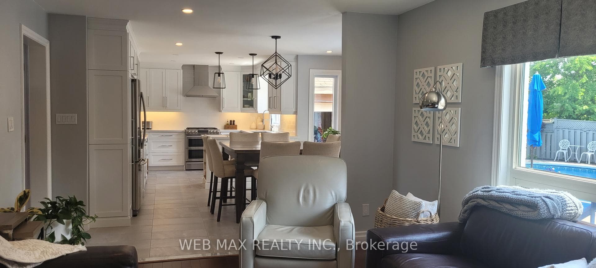 Eatin Kitchen opened to family room