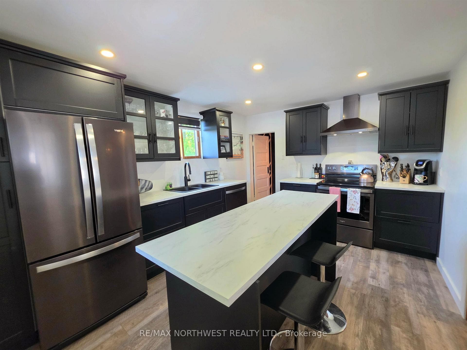 409 Third Street North photo 20