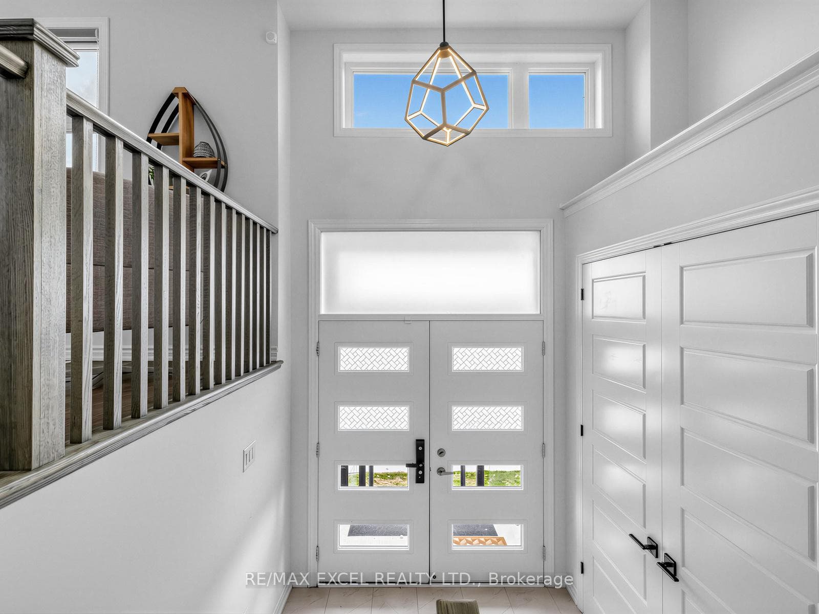 38 Navitas Crescent photo 3