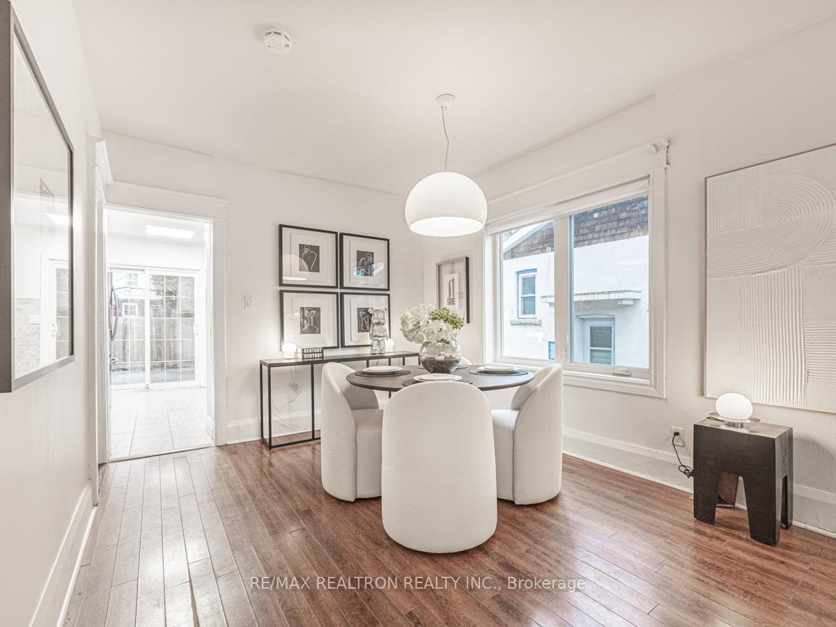 230 Queensdale Avenue photo 10