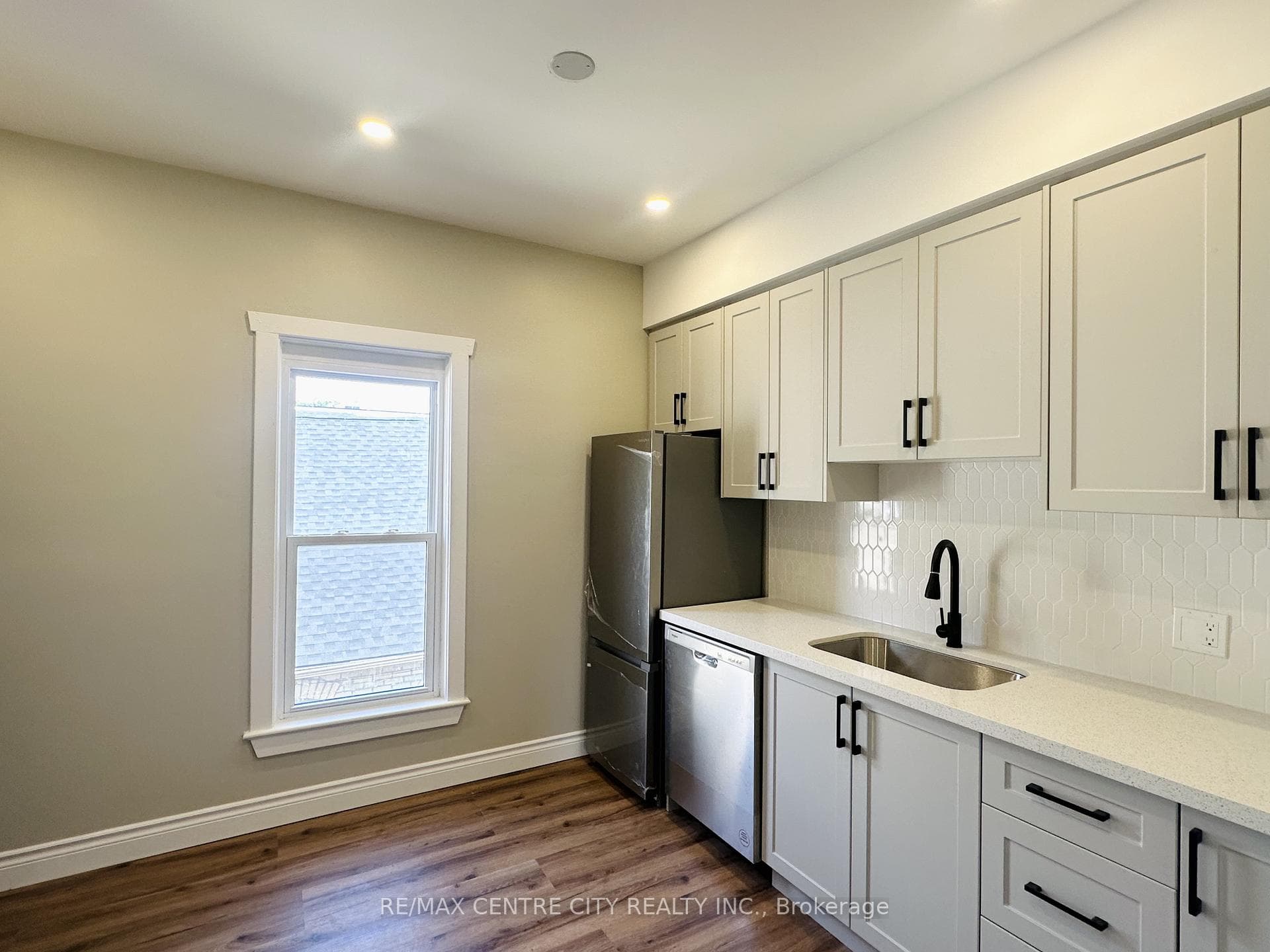 81 Curtis Street Unit Unit 3 photo 12