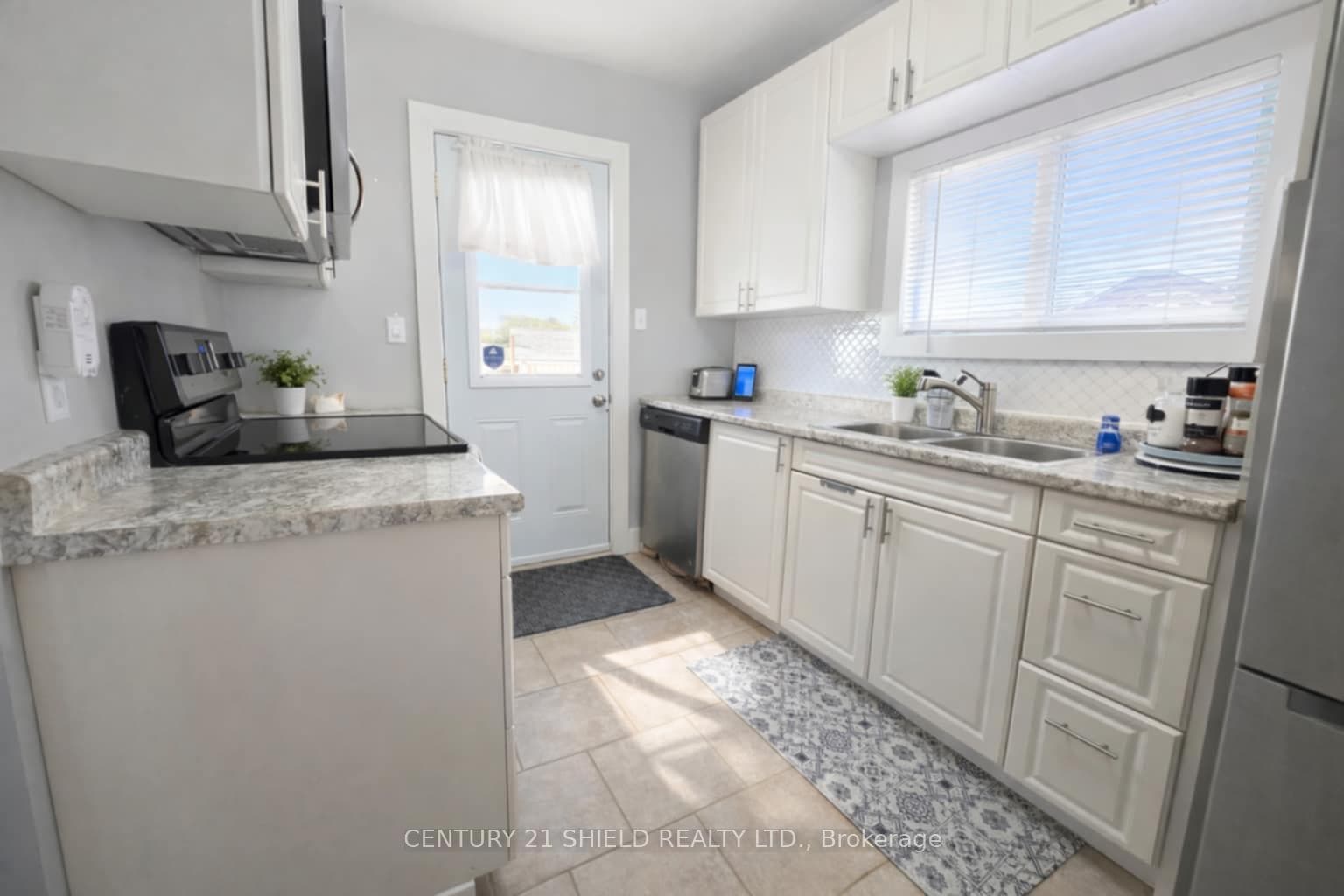 319 Third Street photo 7