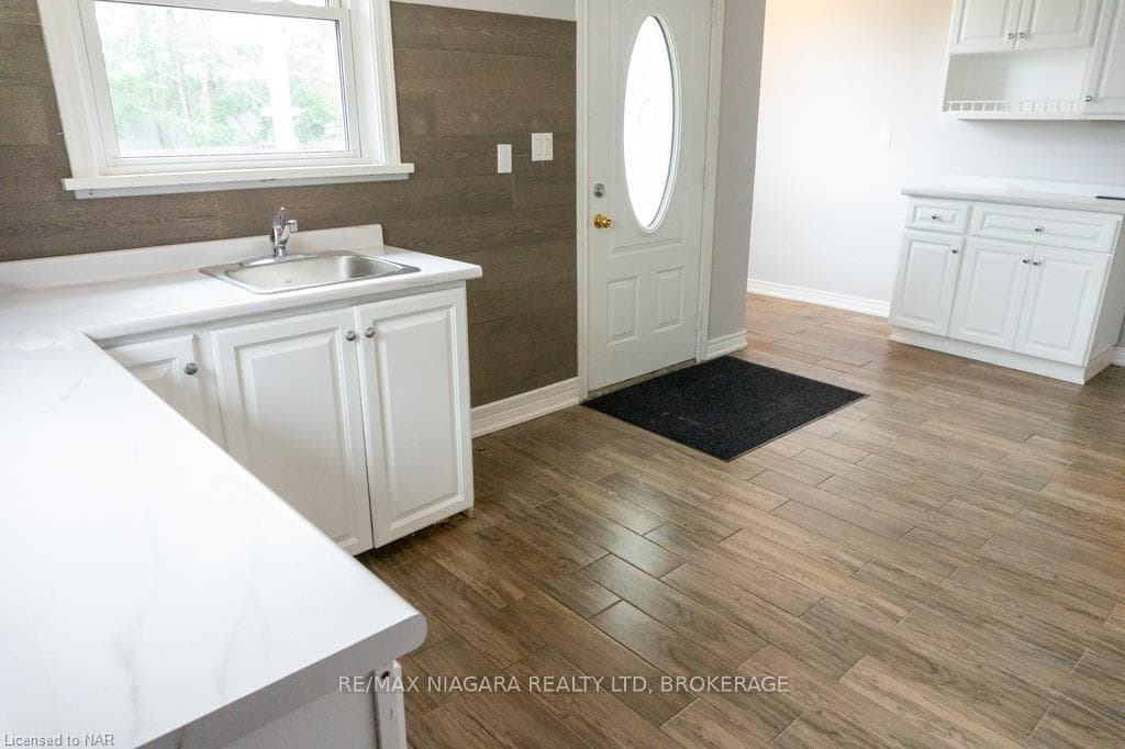 5530 ARTHUR Street photo 6