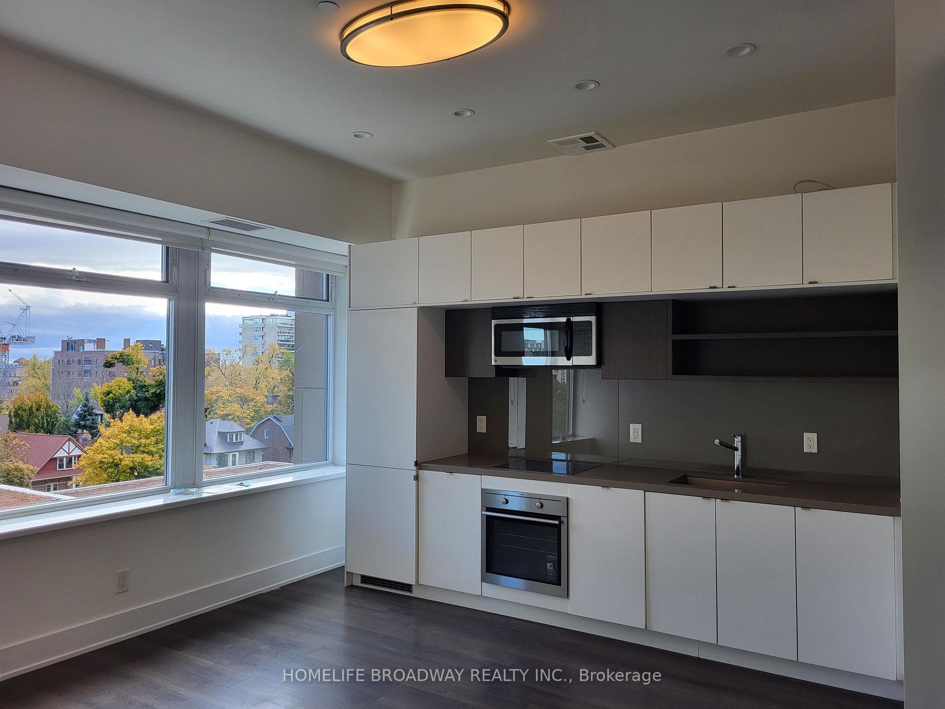 111 St. Clair Avenue Unit 513 photo 6
