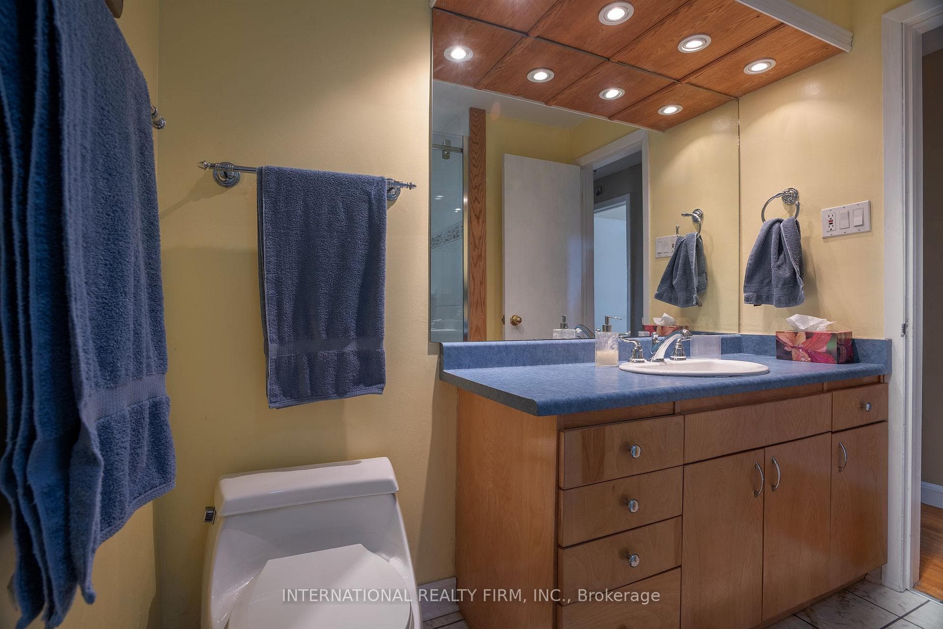 838 Caldwell Avenue photo 36