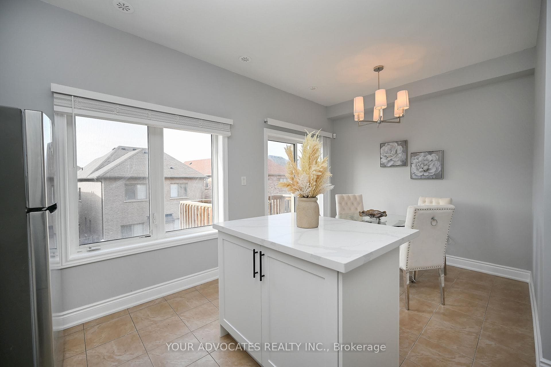 24 Aspen Hills Road photo 12