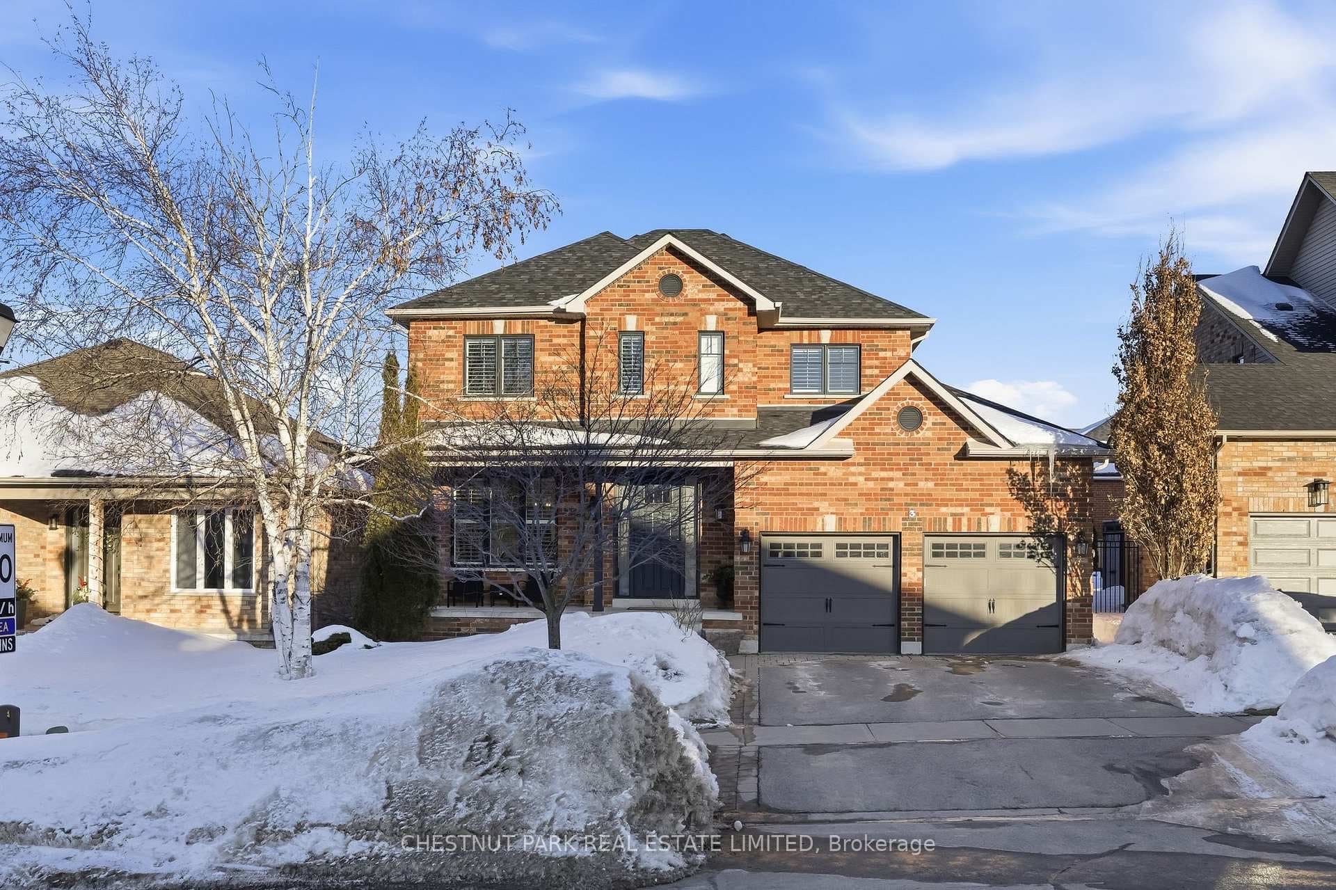 3 Coral Creek Crescent photo 1