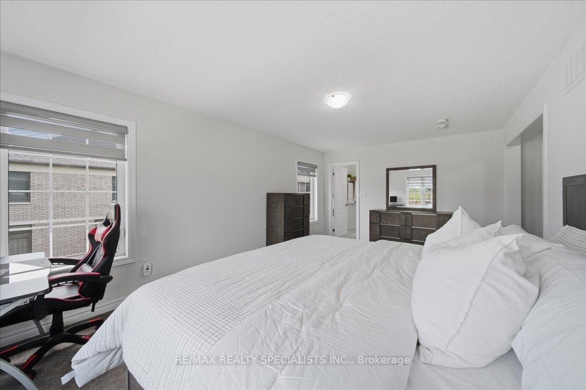 120 Durham Avenue photo 34