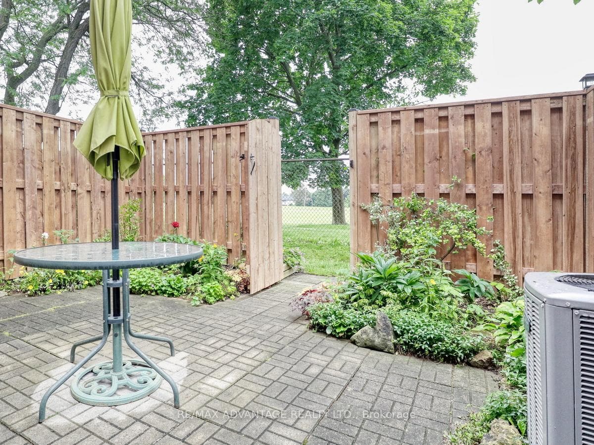 1214 Limberlost Road photo 4