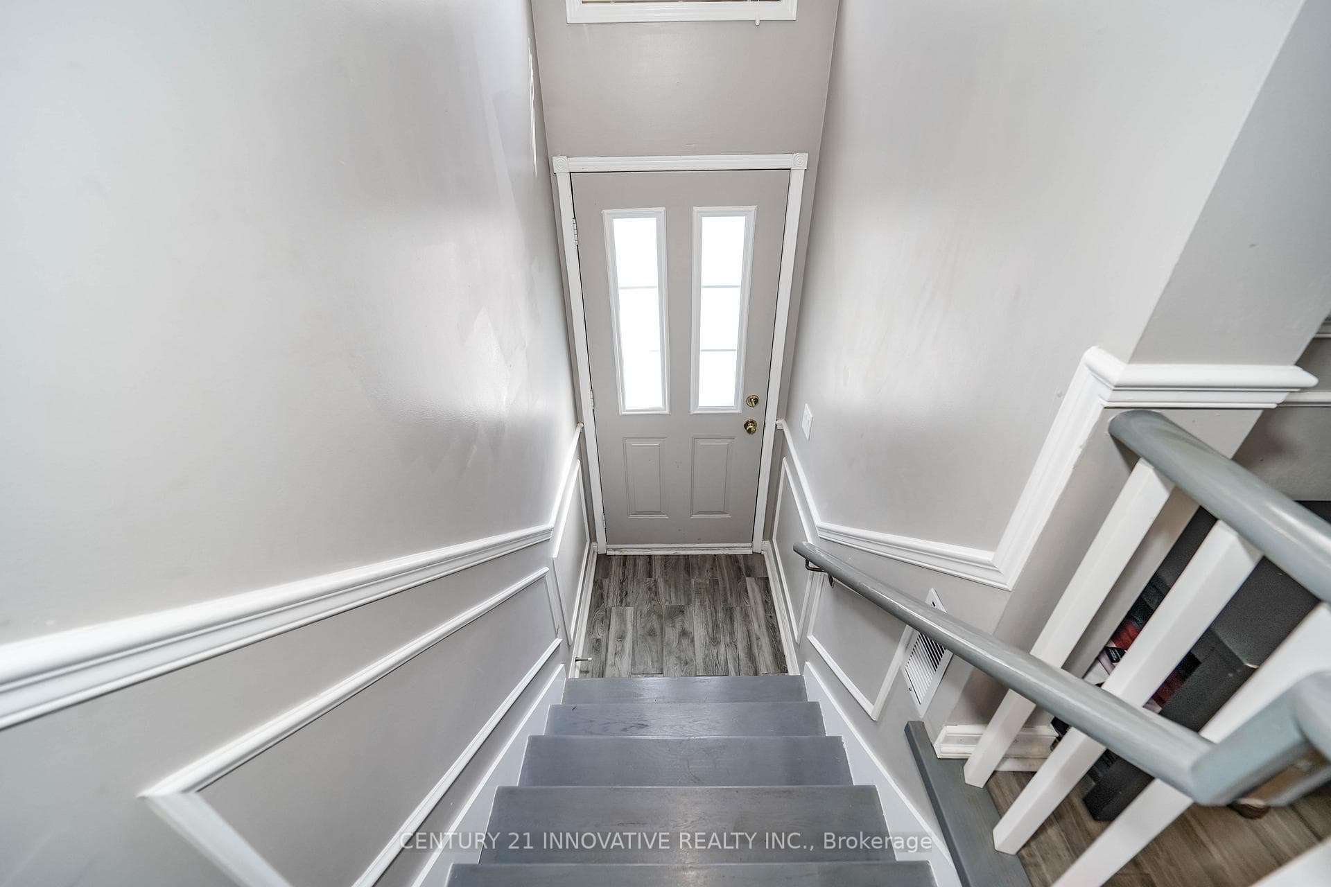 1400 The esplanade N/A Unit 606 photo 3