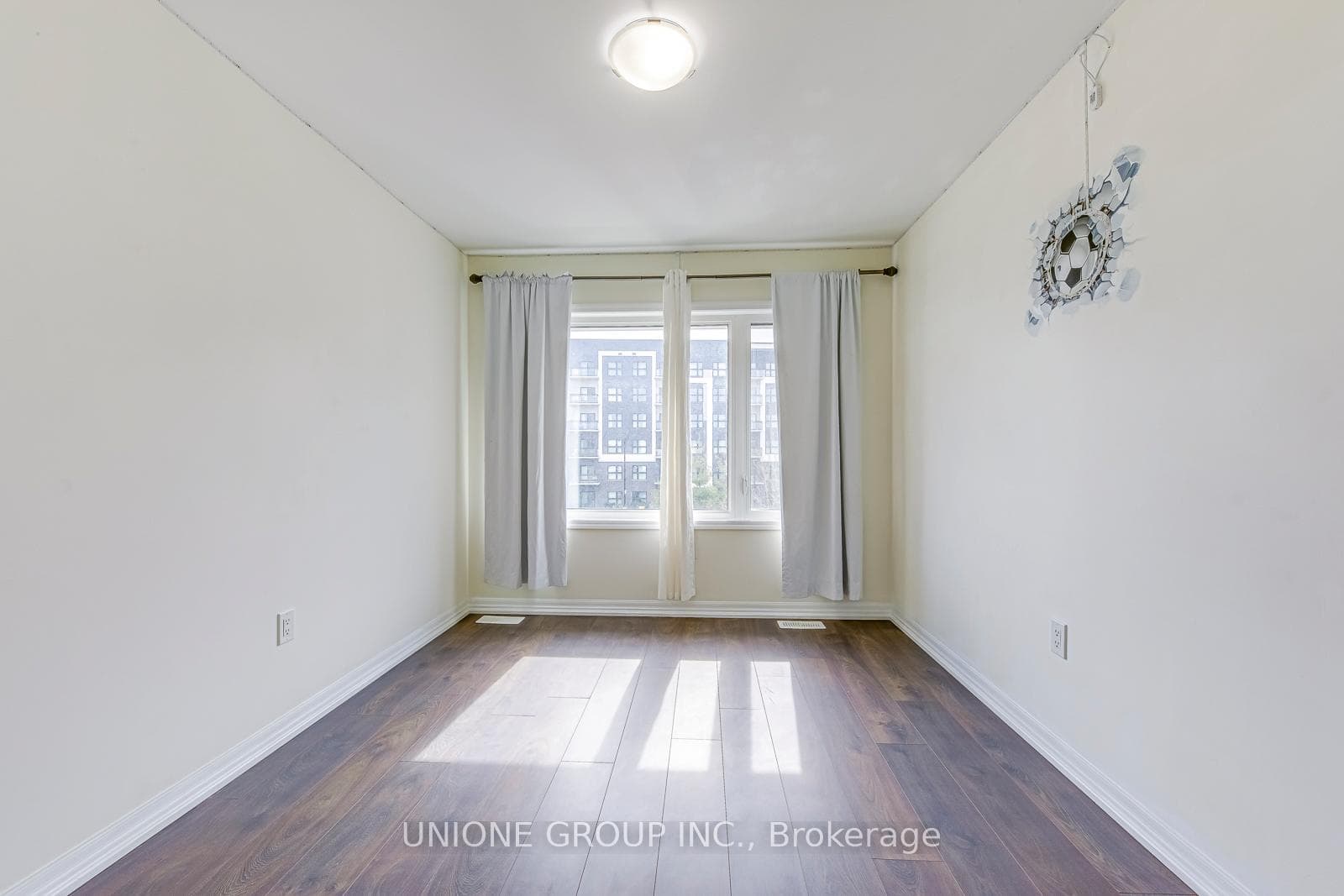 137 Grovewood Common N/A photo 32