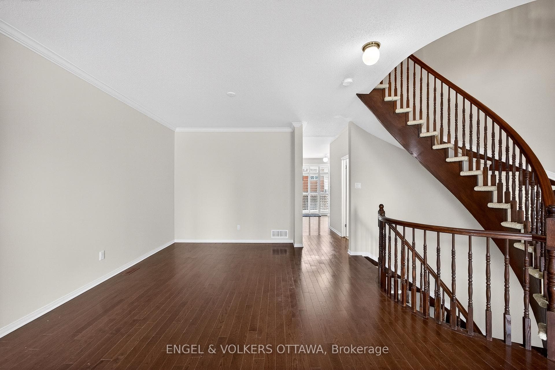 180 Lanark Avenue photo 15