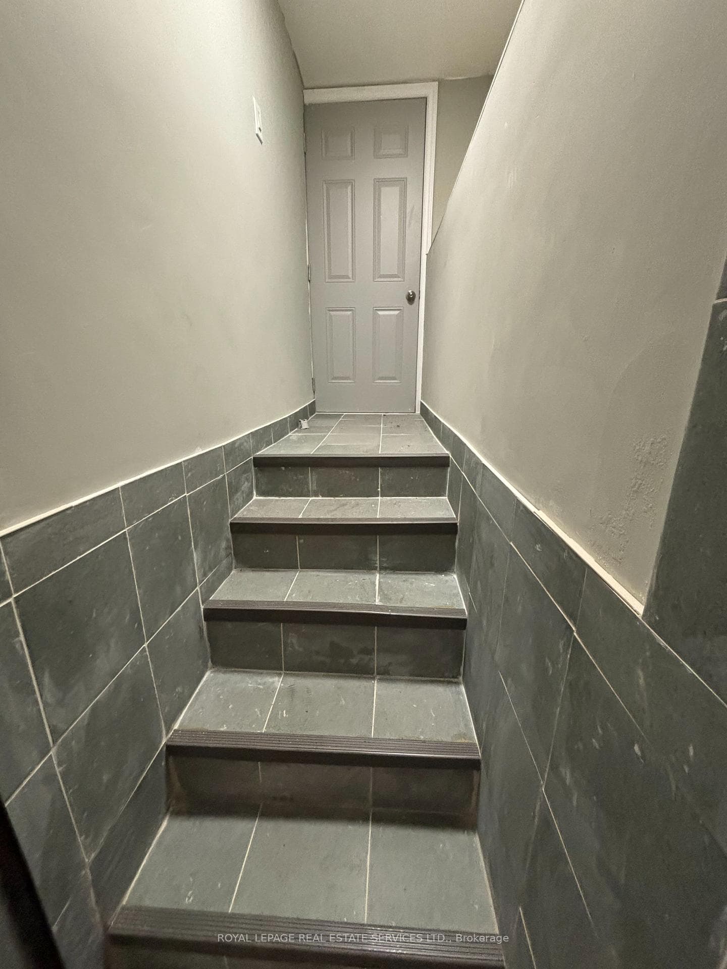 34 Adelaide Street photo 14