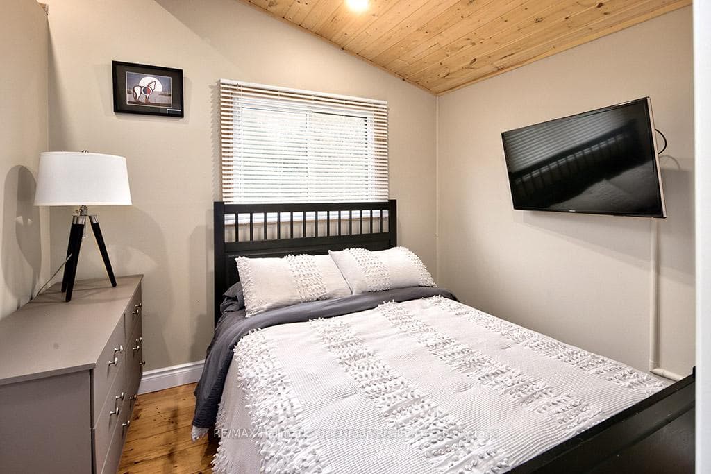 128 James Street photo 42
