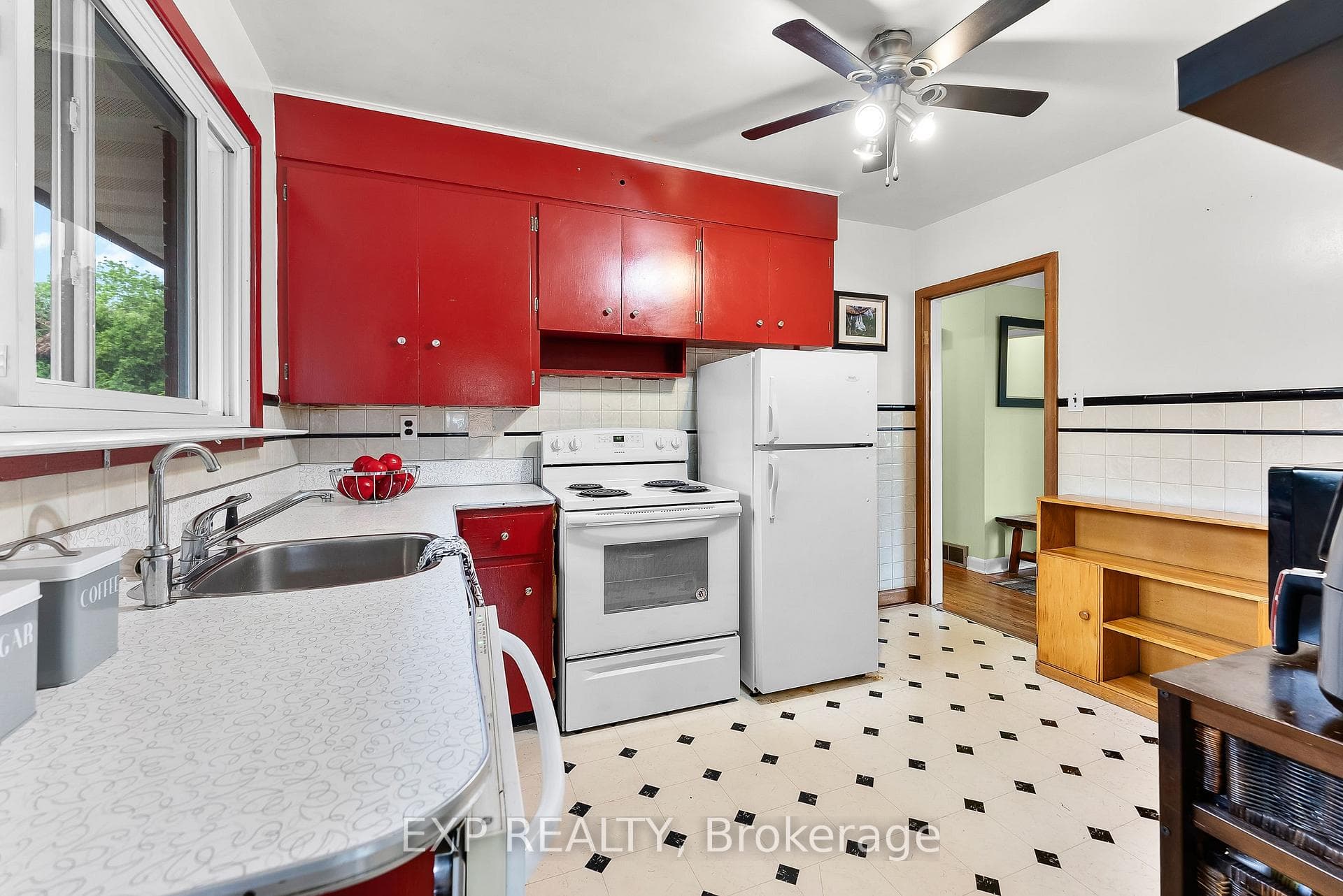 5667 Green Avenue photo 15