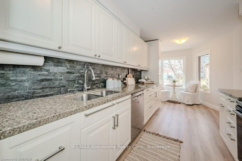 1274 BARBERRY N/A photo 10