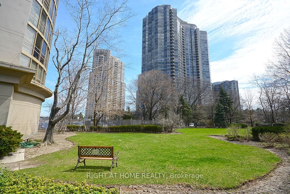 50 Eglinton Avenue Unit 1204 photo 42