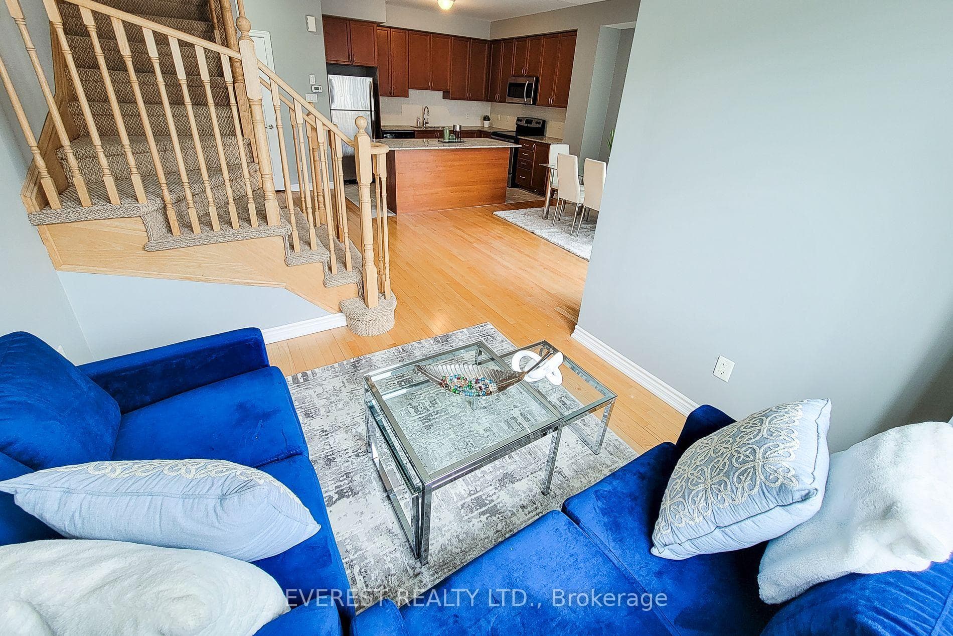 165 Hampshire Way Unit 80 photo 18