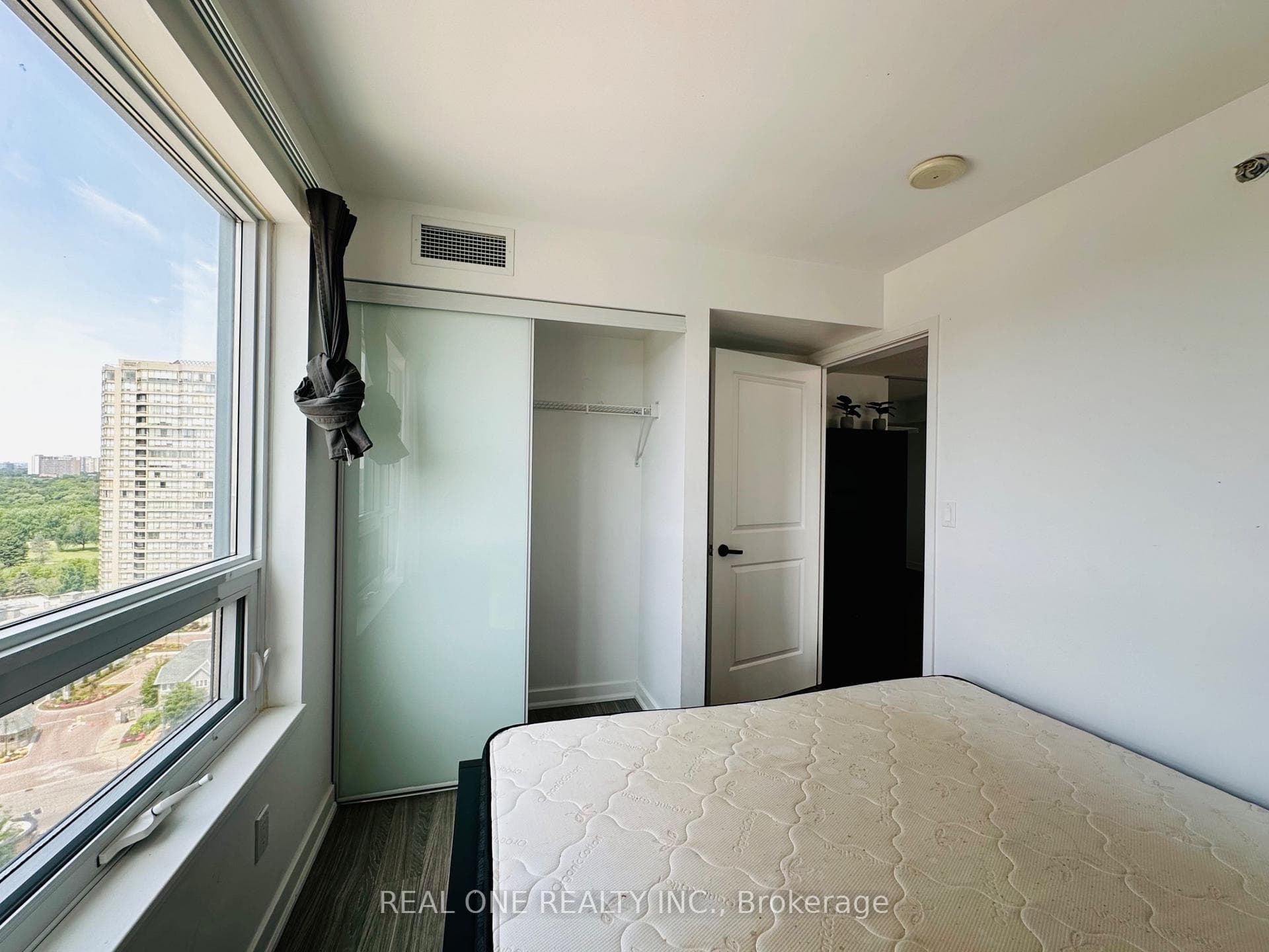 185 Bonis Avenue Unit 1506 photo 8