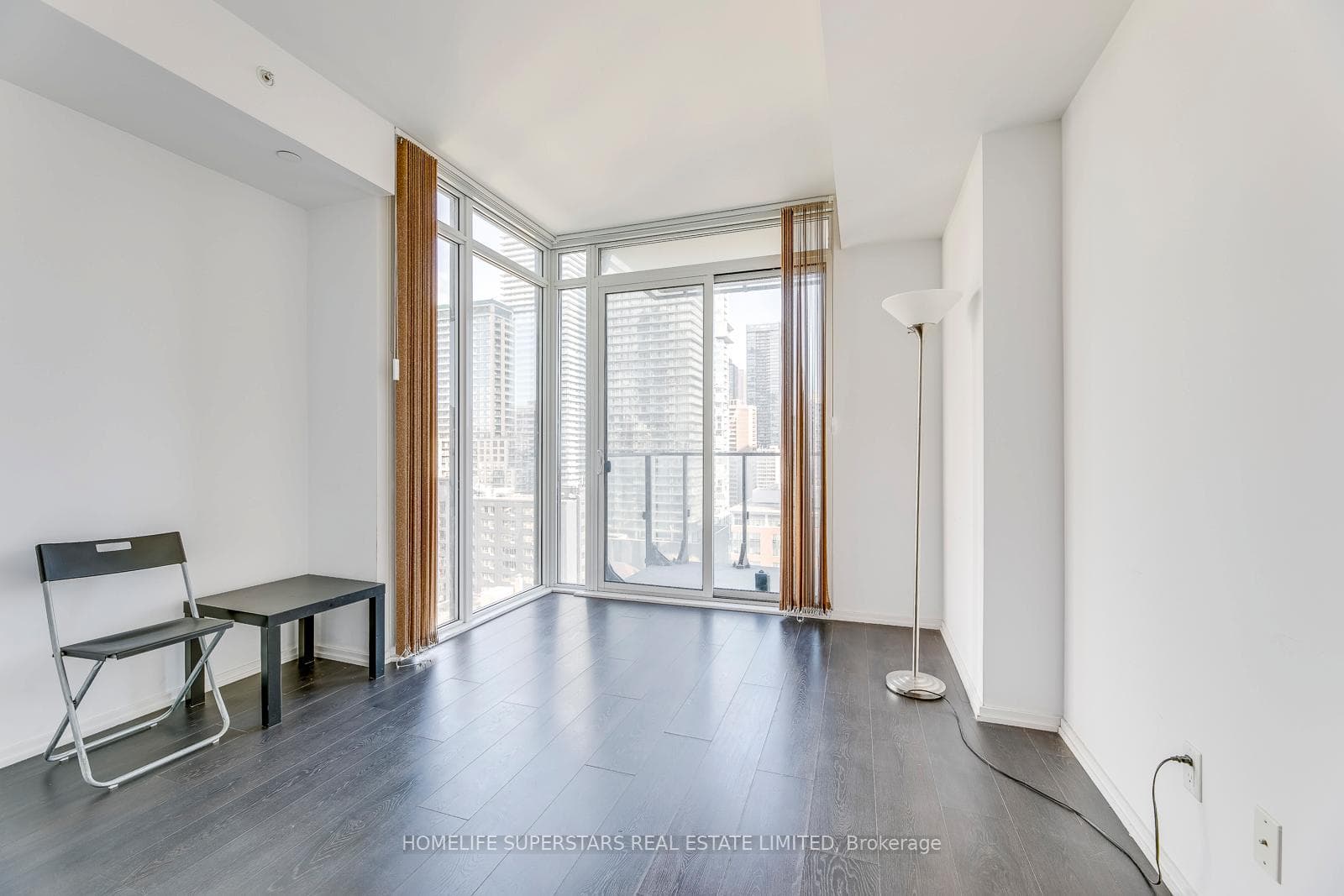 75 St. Nicholas Street Unit 1501 photo 10