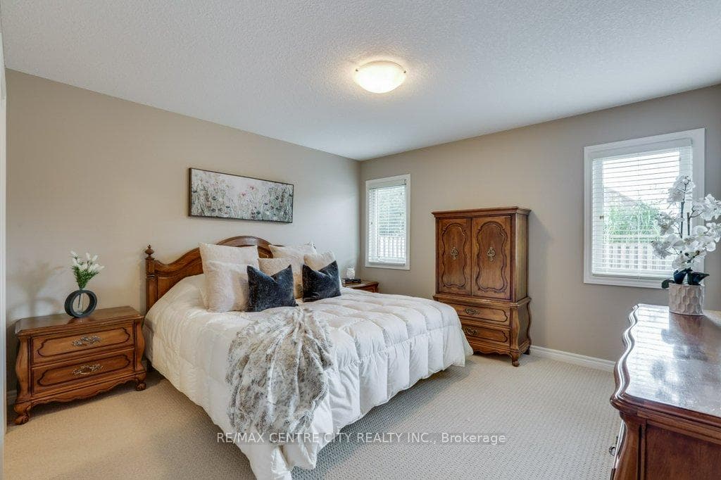 4 Alderwood Court photo 21