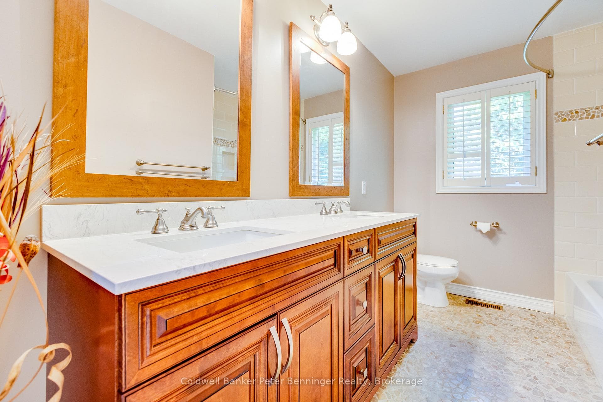 152 Treegrove Circle photo 27