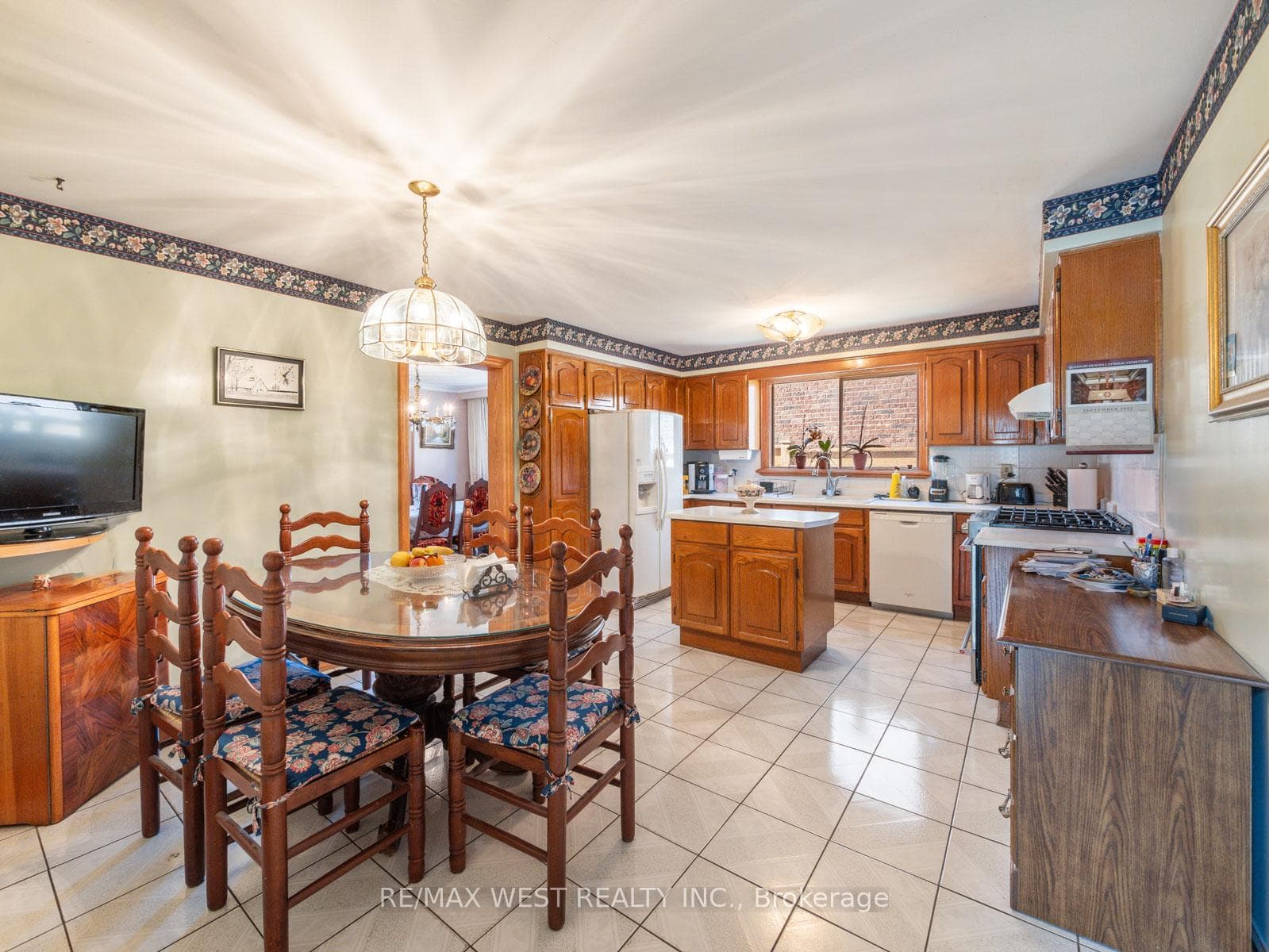 96 Wigwoss Drive photo 13