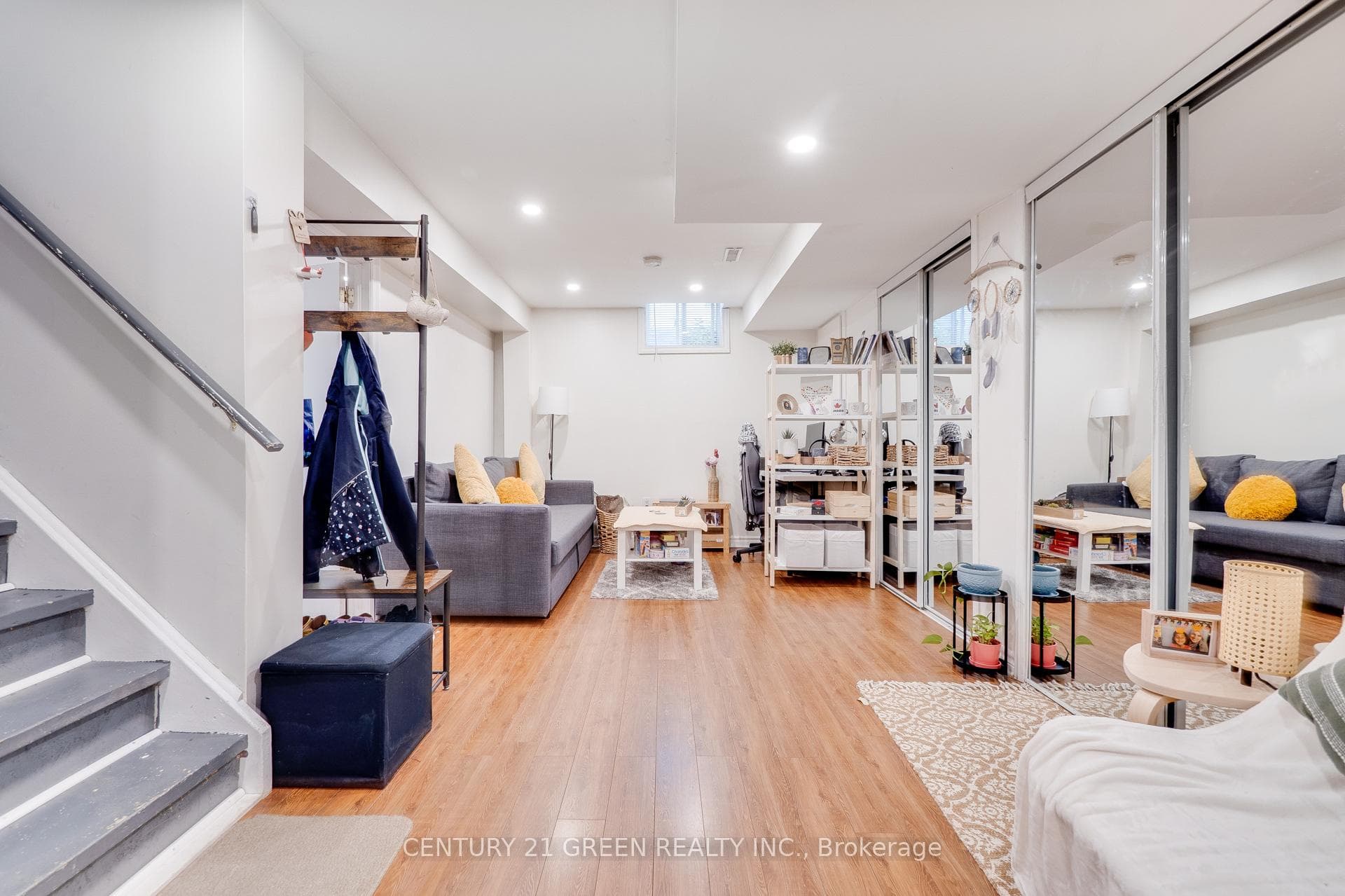 1079 Clark Boulevard photo 38