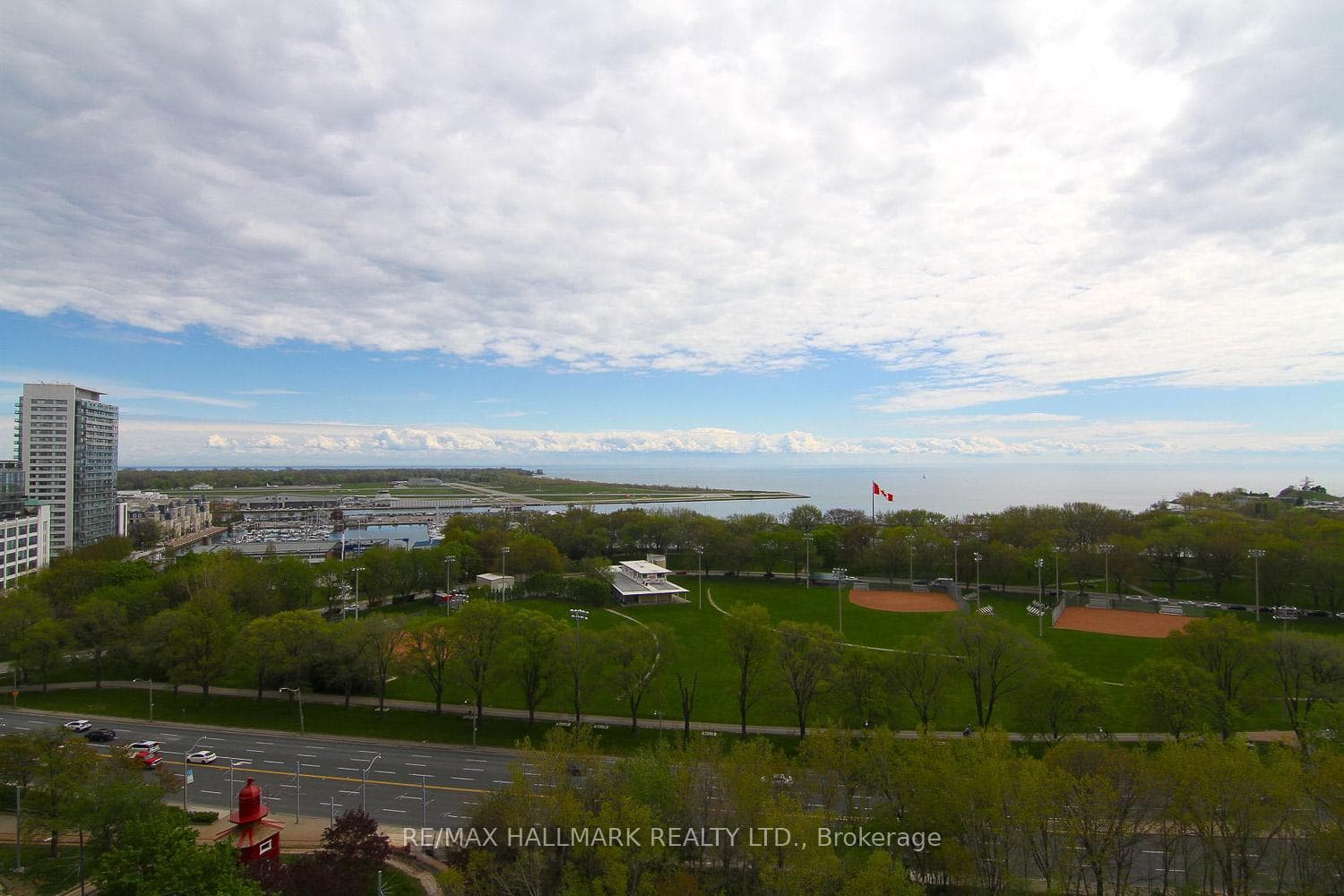 219 Fort York Boulevard Unit 603 photo 38