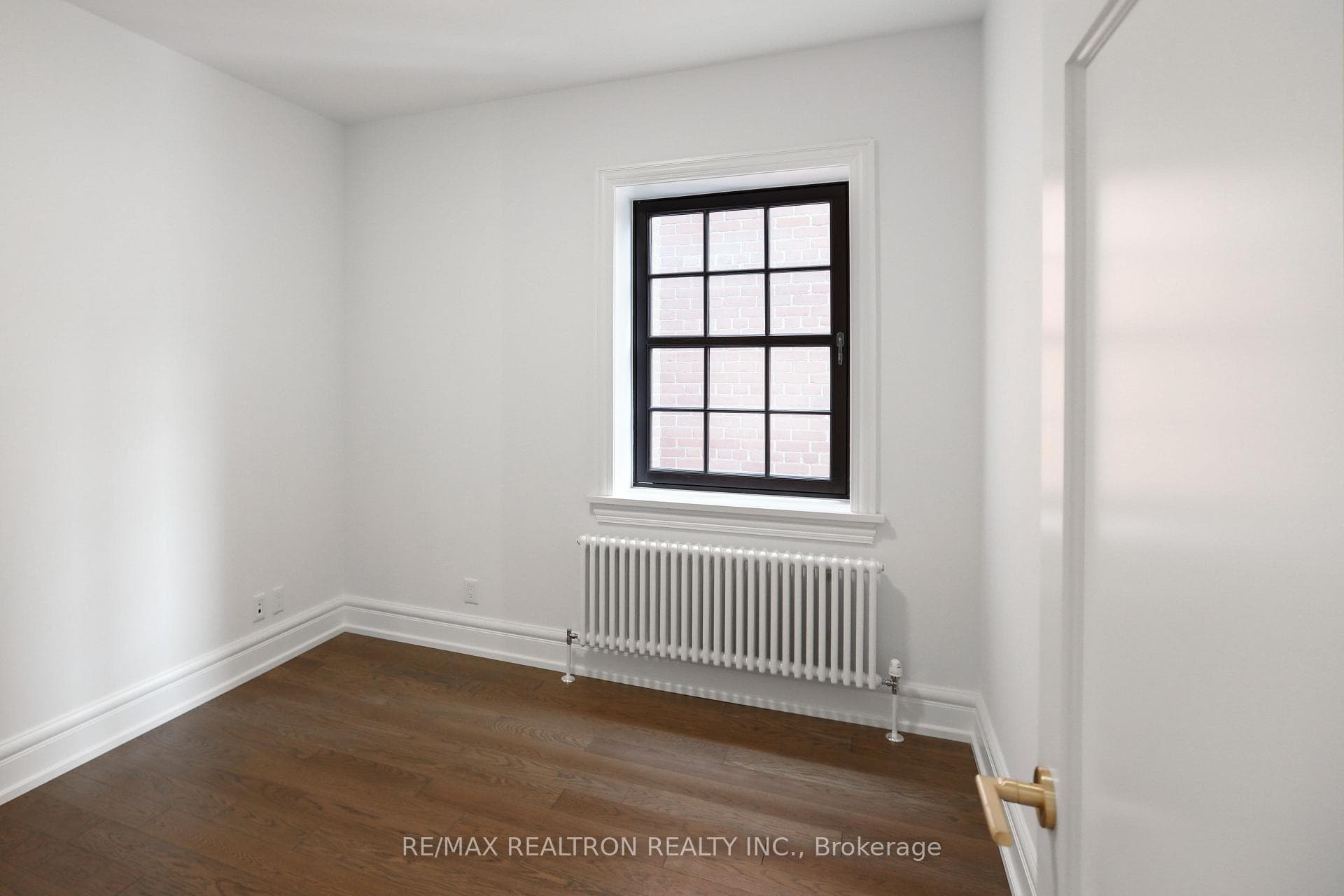 2 Clarendon Avenue Unit 407 photo 8
