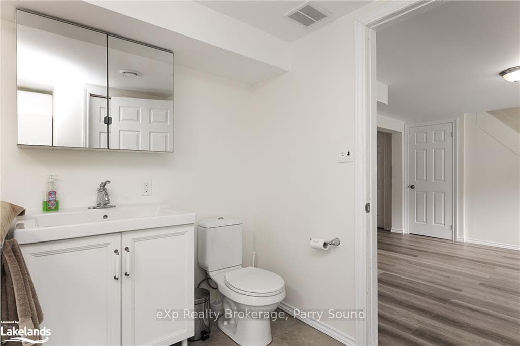 14 ALBERT Street photo 23