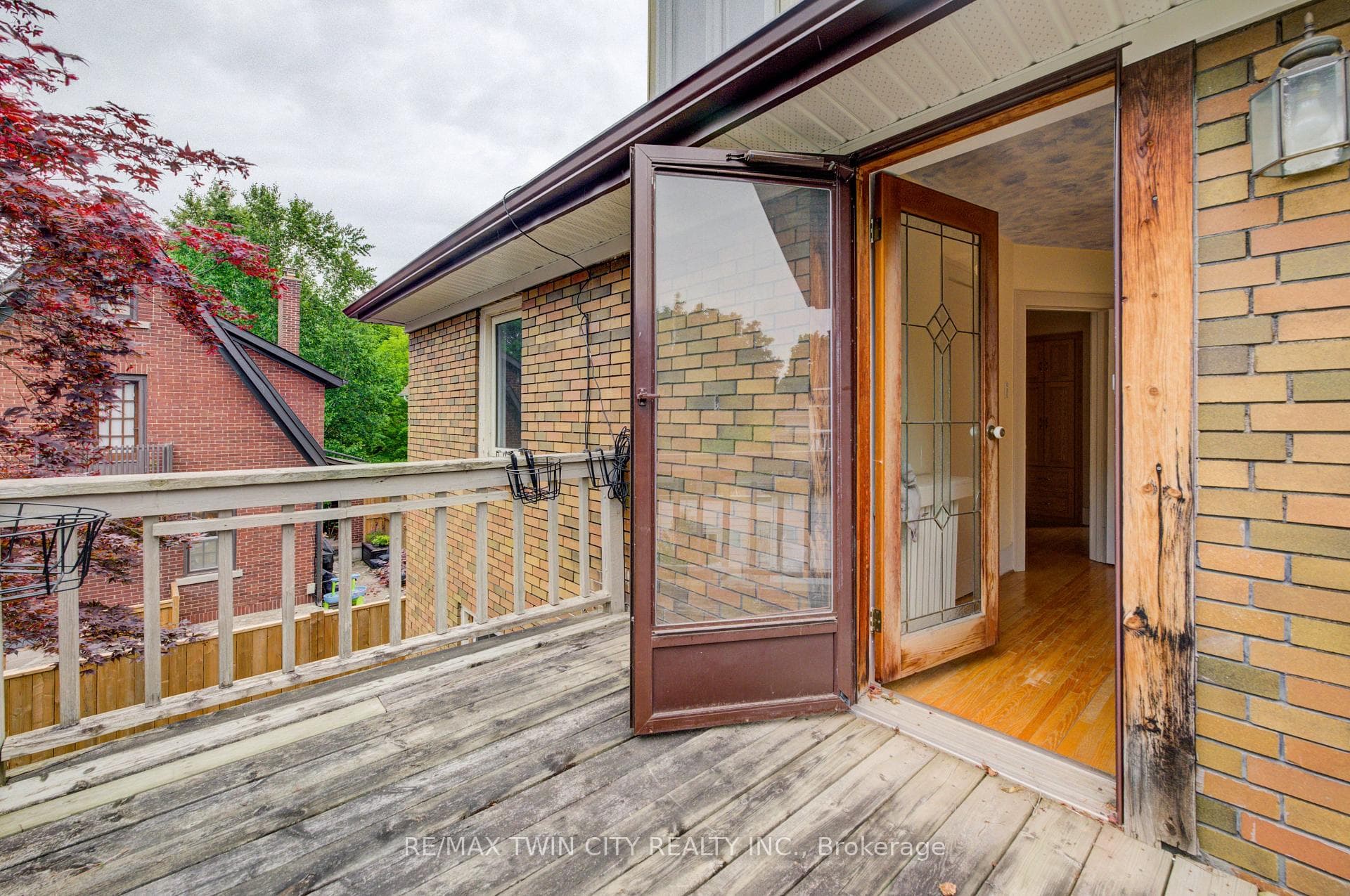 227 Lydia Street photo 33