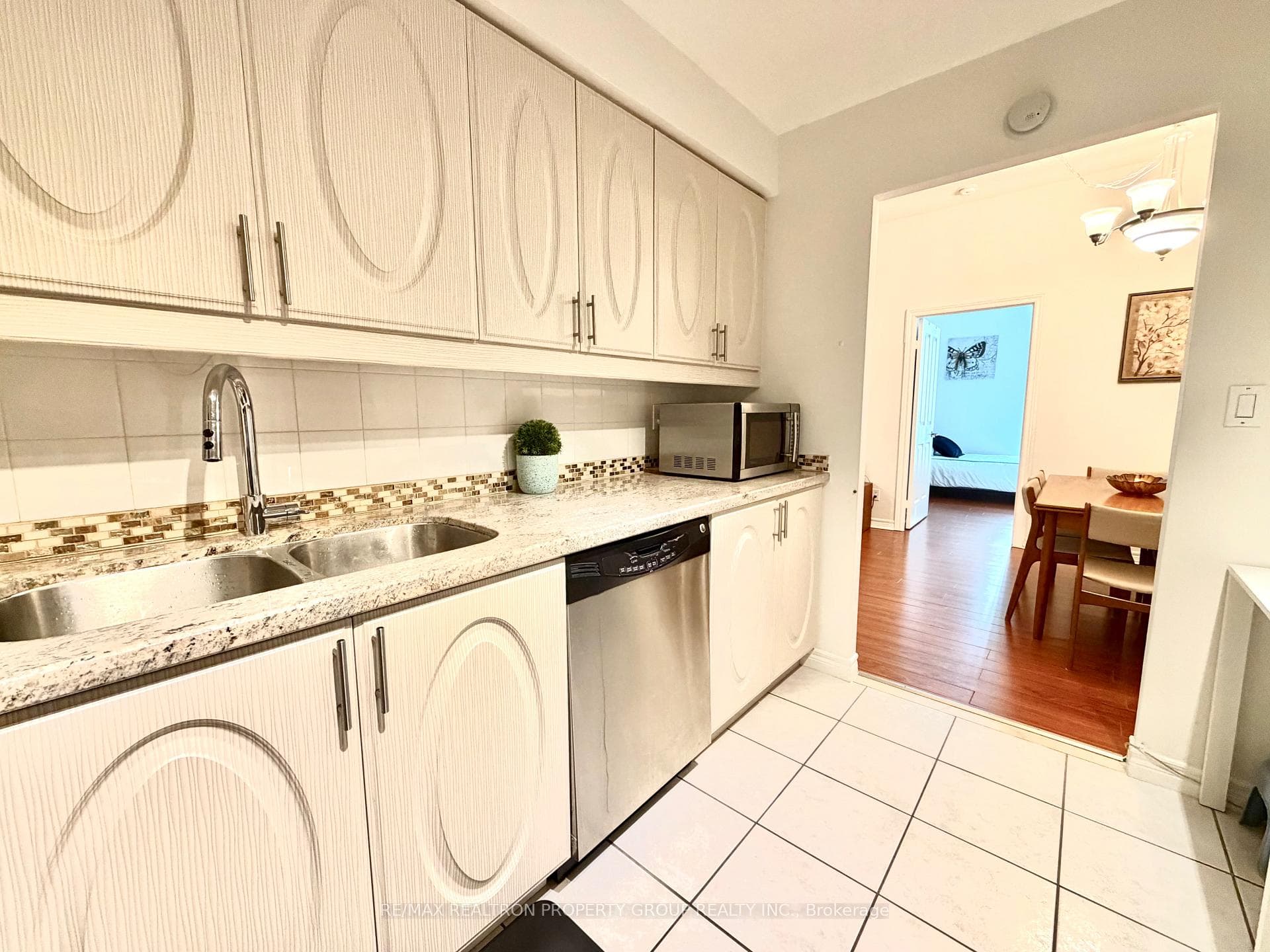 68 Corporate Drive Unit 225 photo 31