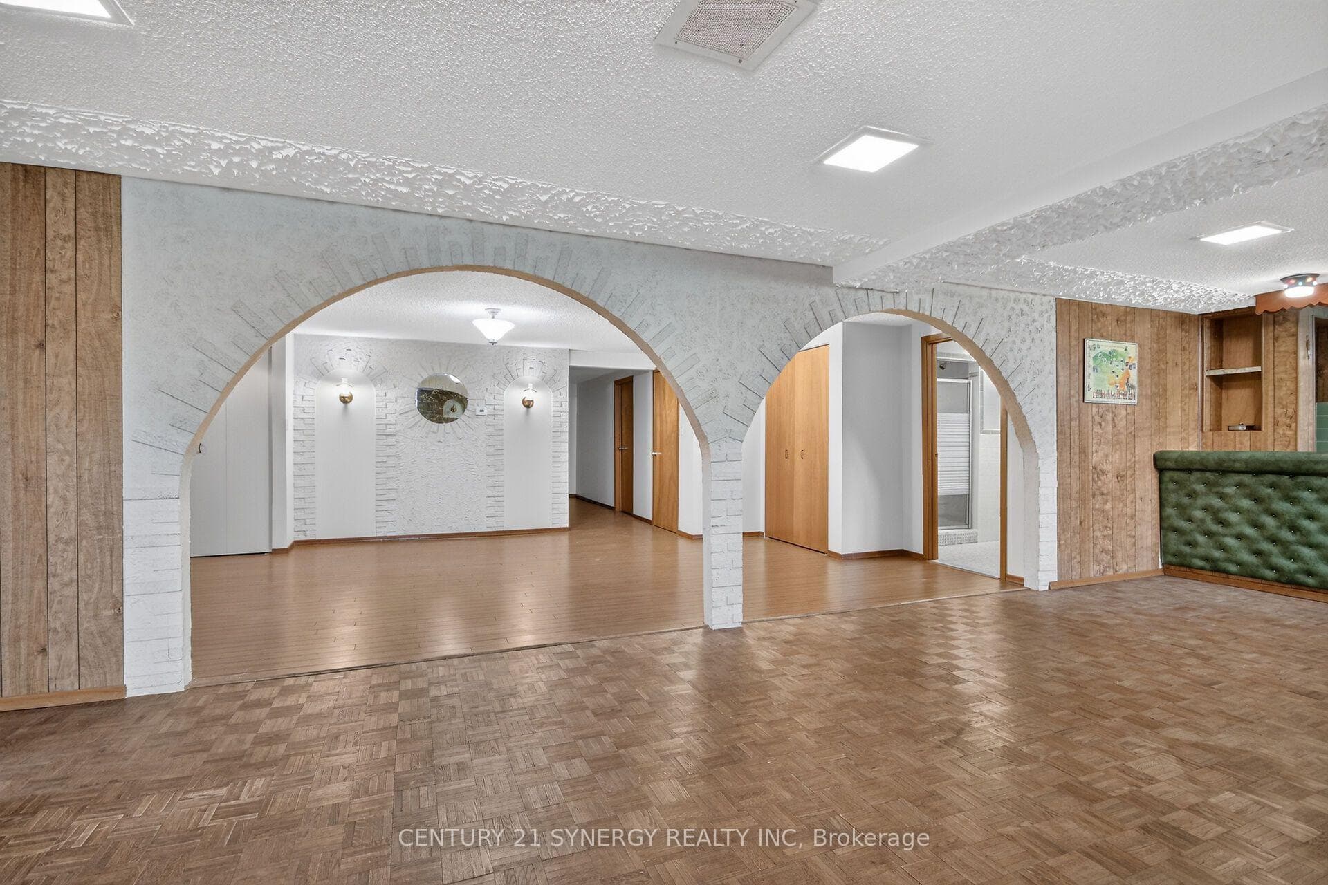 974 Greenbriar Avenue photo 30