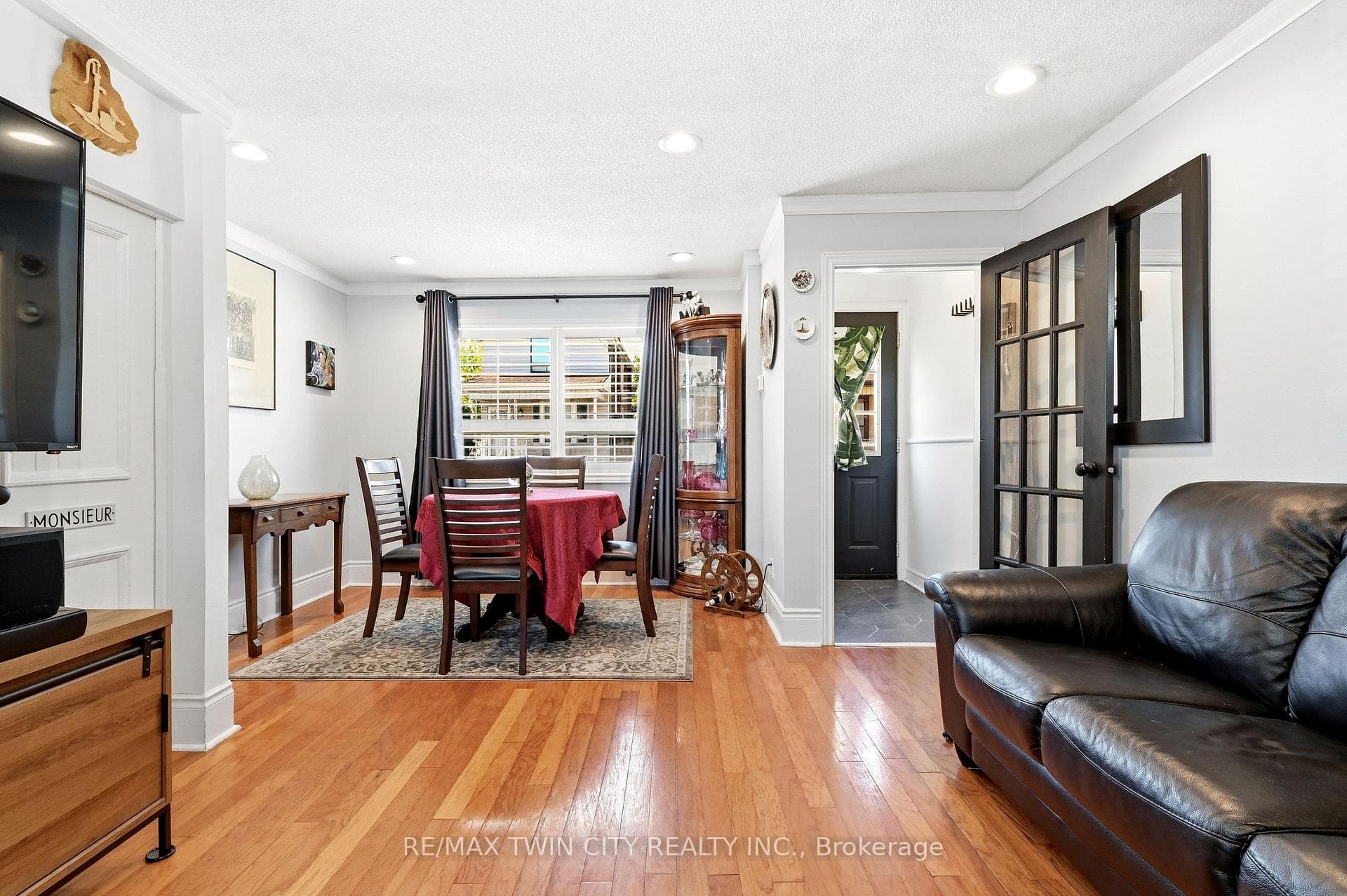 23 Britannia Avenue photo 4