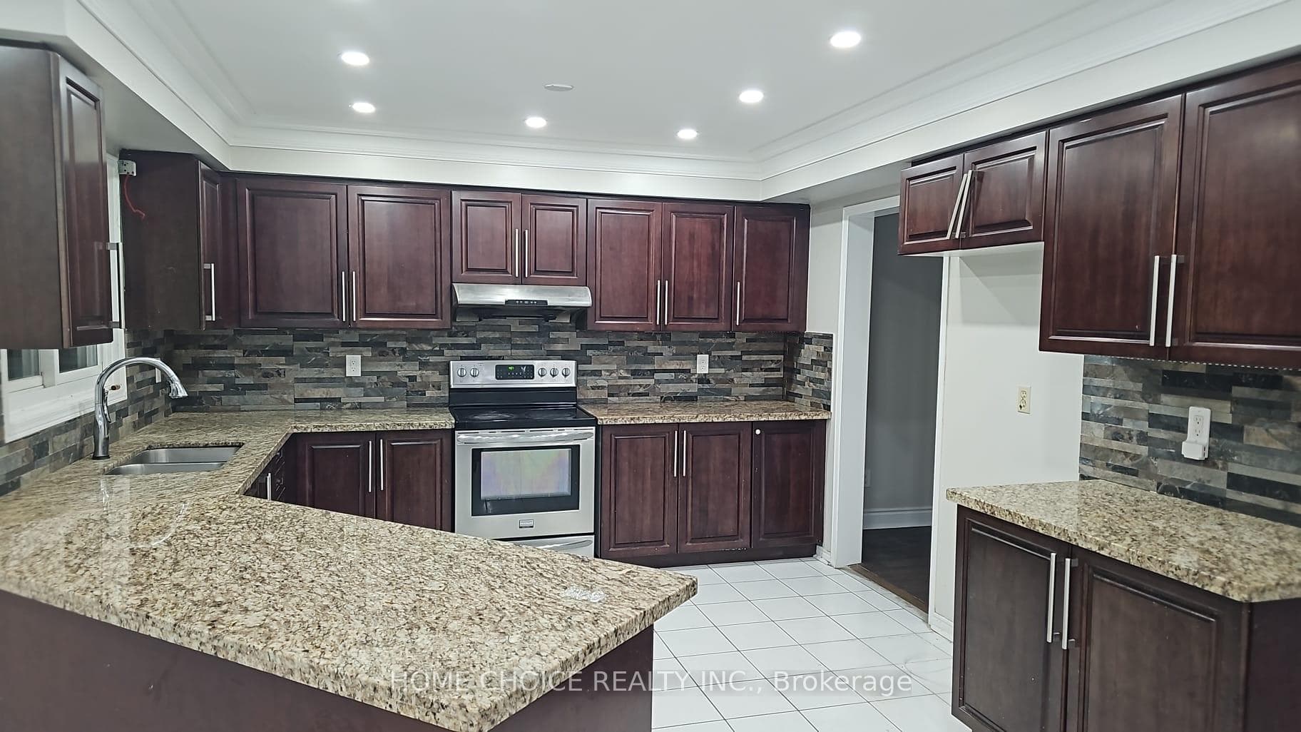 45 Livingston Drive photo 15