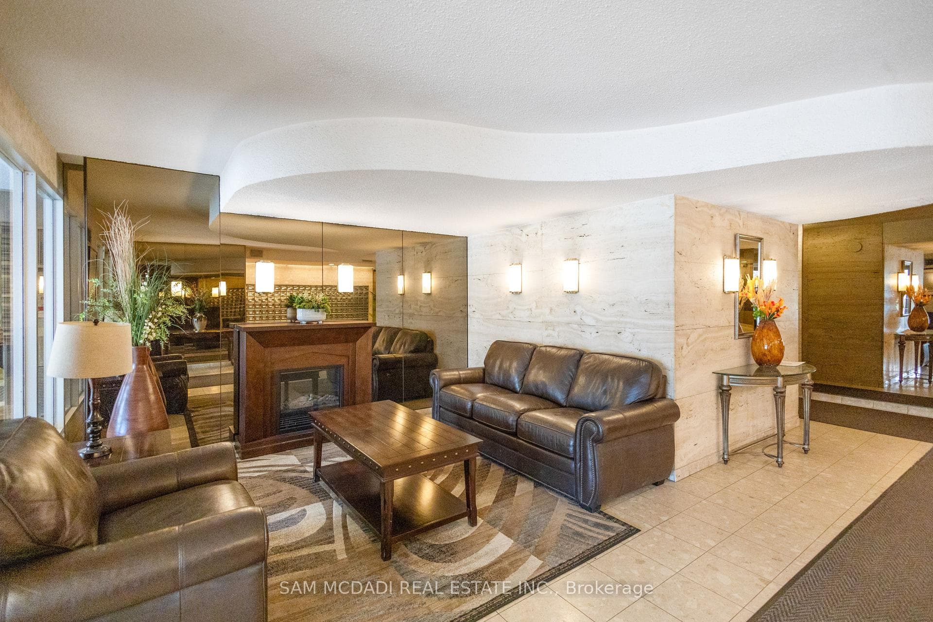3100 Kirwin Avenue Unit 1606 photo 3
